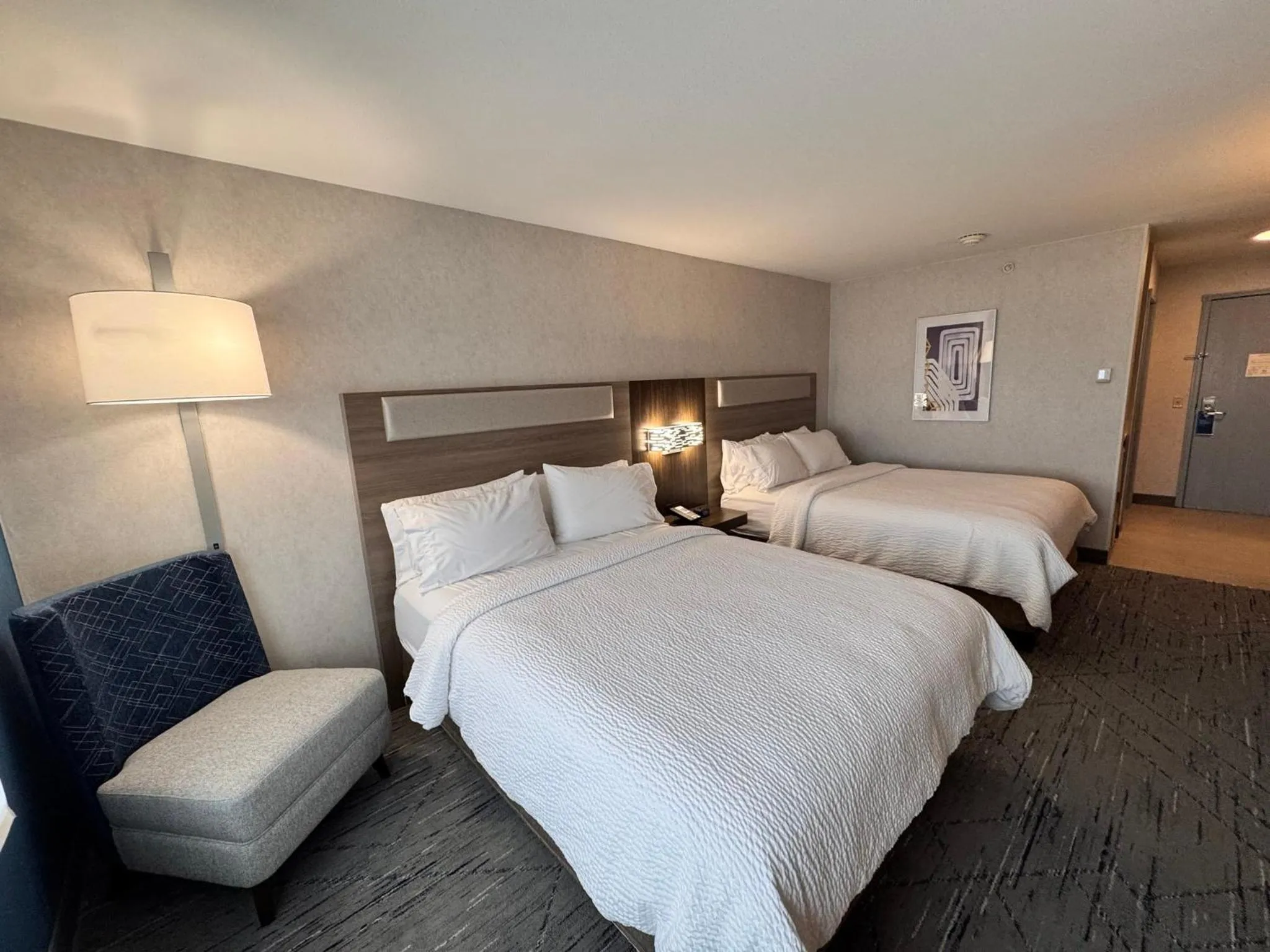 Photo of the whole room, Bed in Holiday Inn Express & Suites Dewitt - Syracuse by IHG