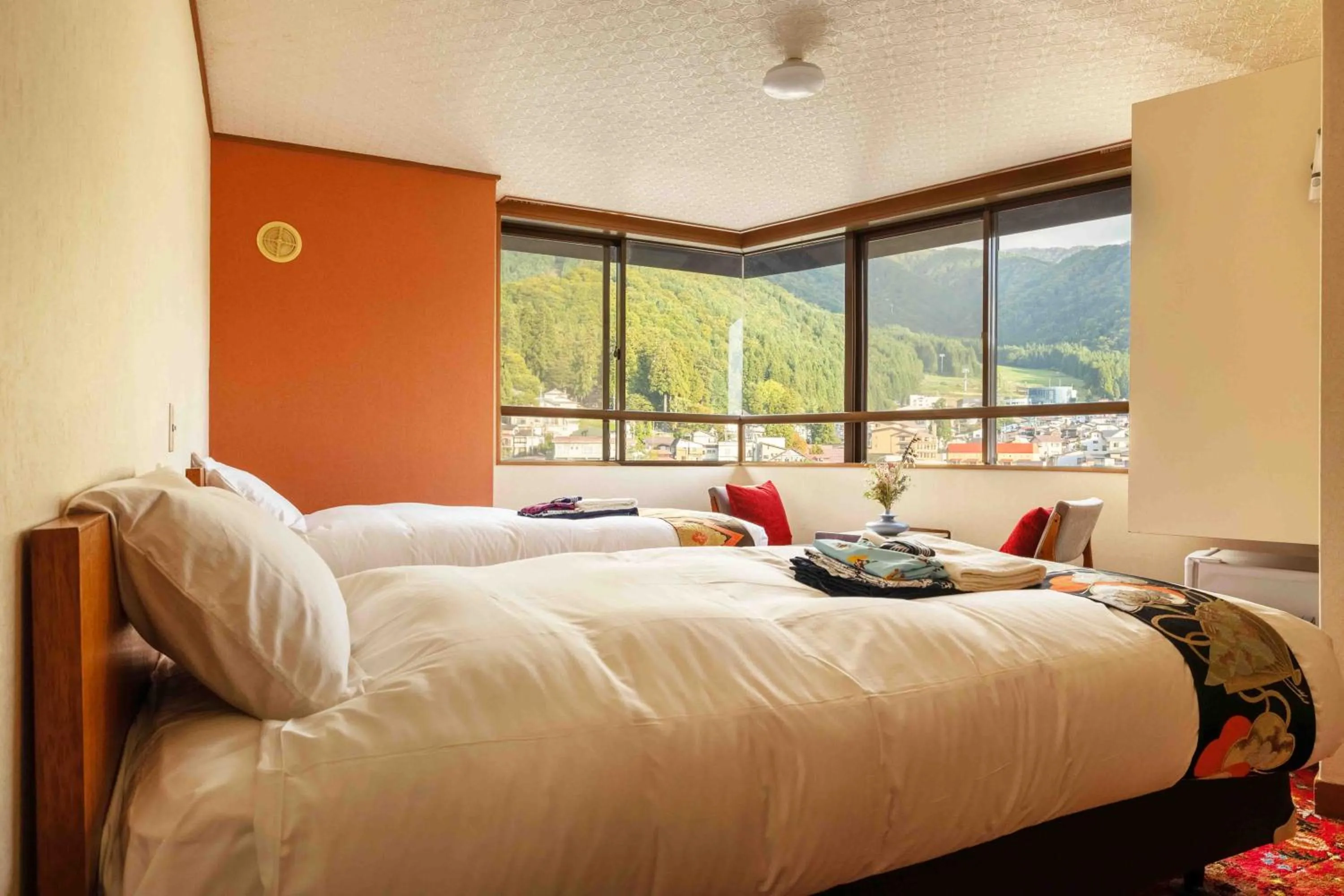 Bed in Nozawa View Hotel Shimataya