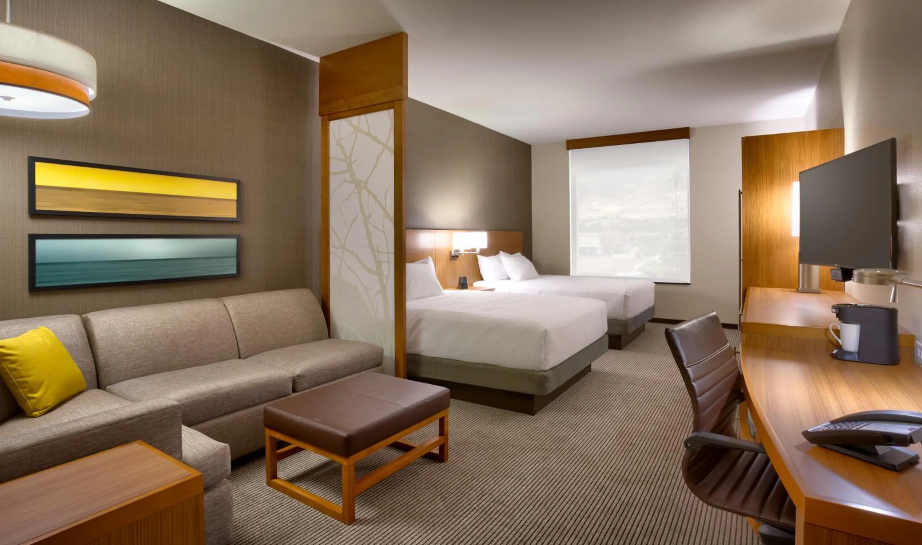 Photo of the whole room, Bed in Hyatt Place Salt Lake City Farmington Station Park