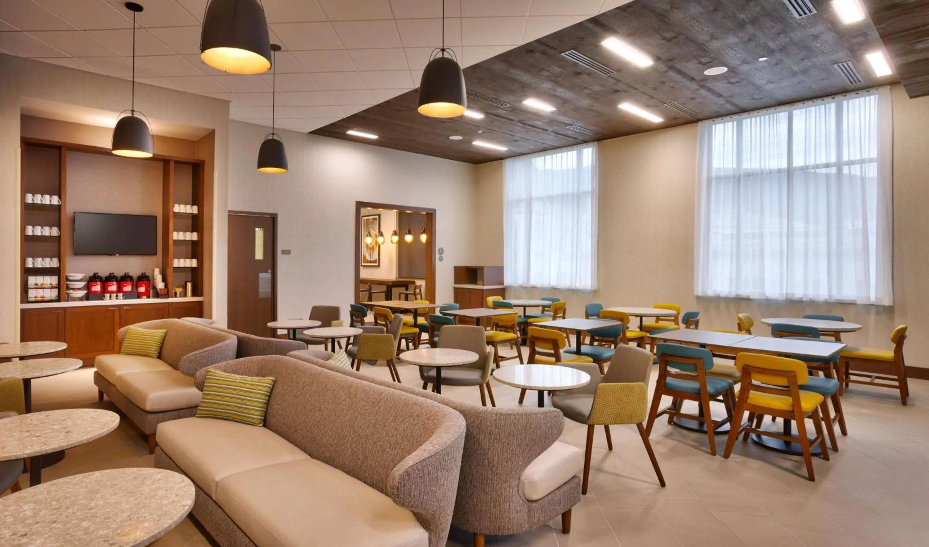 Restaurant/places to eat in Hyatt Place Salt Lake City Farmington Station Park