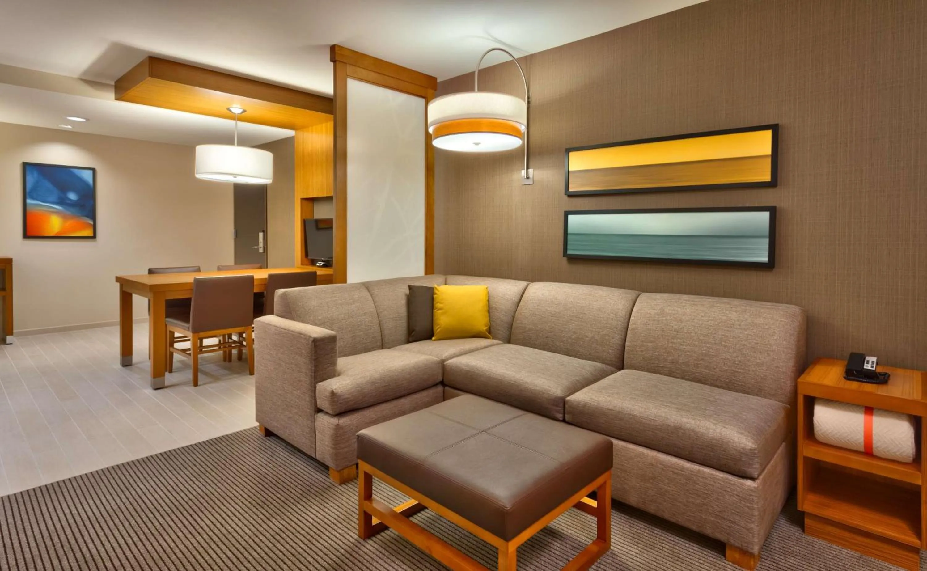 Photo of the whole room in Hyatt Place Salt Lake City Farmington Station Park