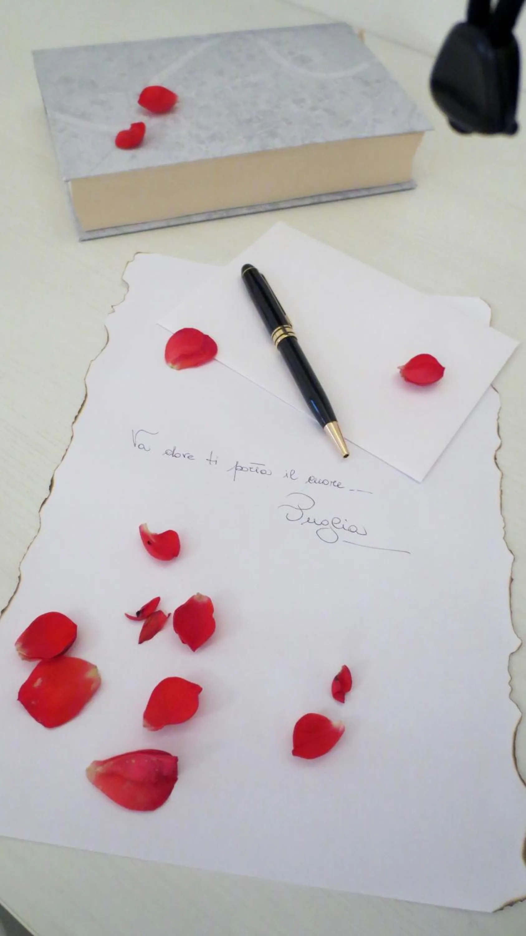 Decorative detail in Masseria Corte Masseriola