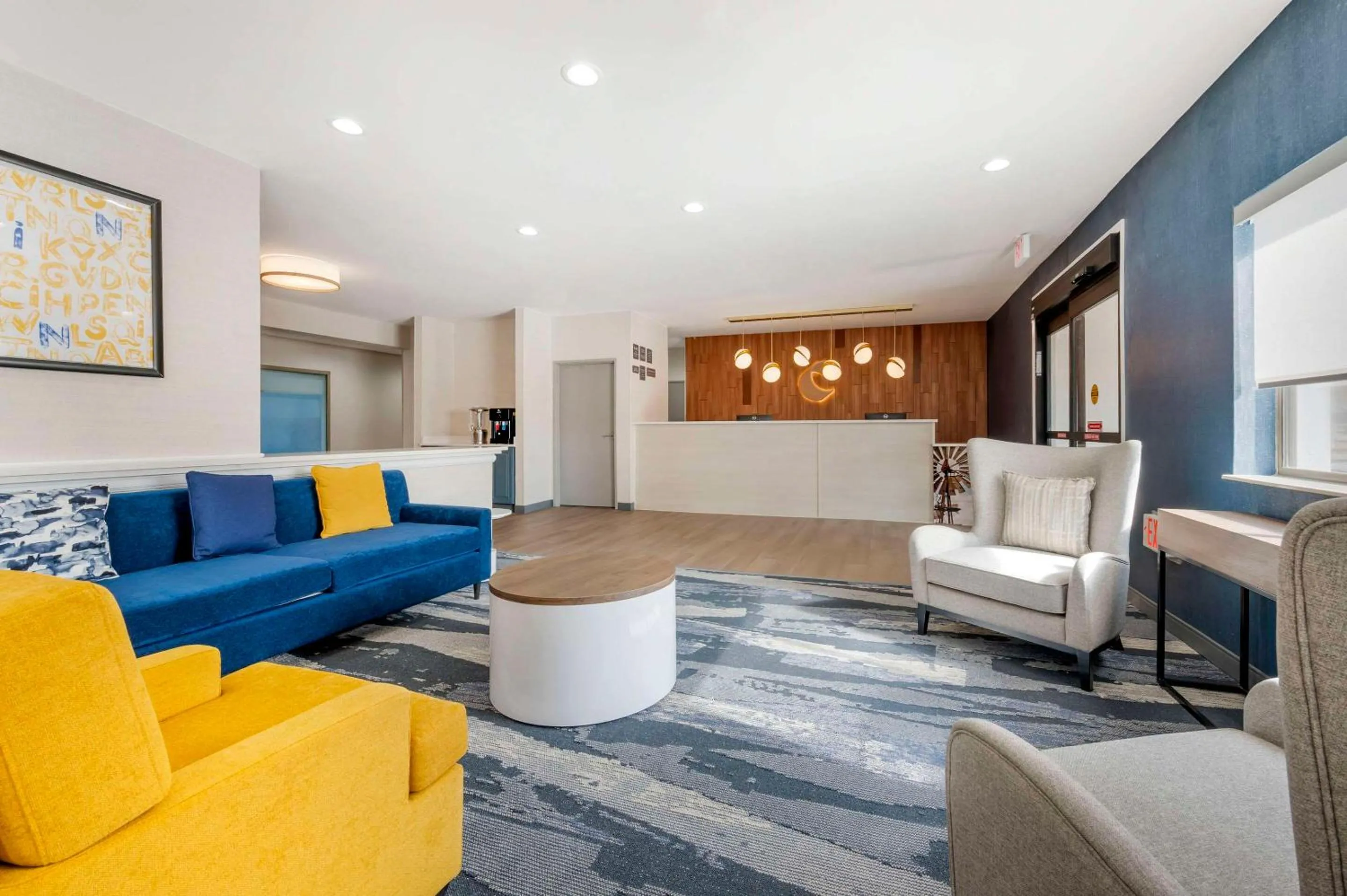 Lobby or reception in Comfort Inn Kendallville East