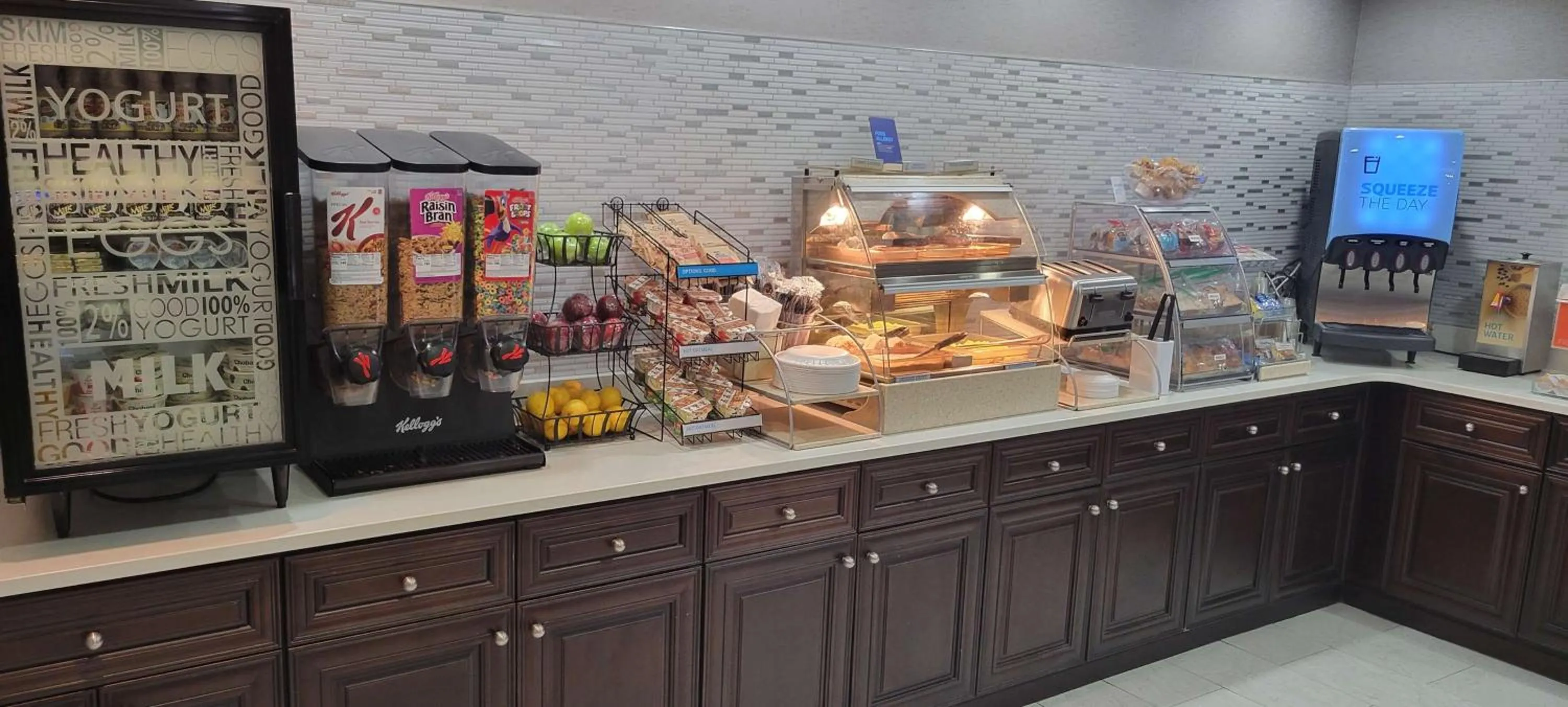 Breakfast in Holiday Inn Express Kernersville