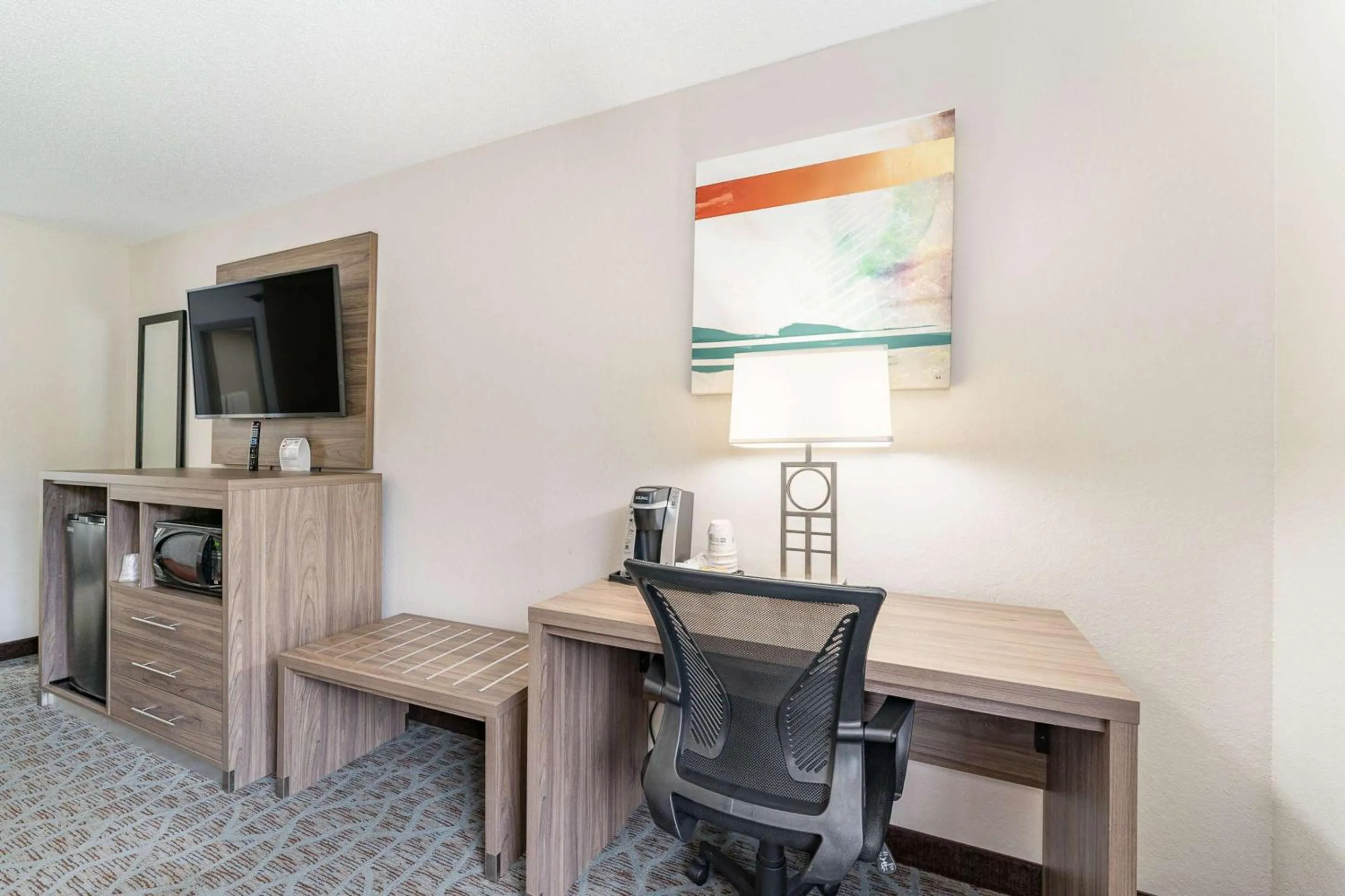 Bedroom in Best Western Kernersville