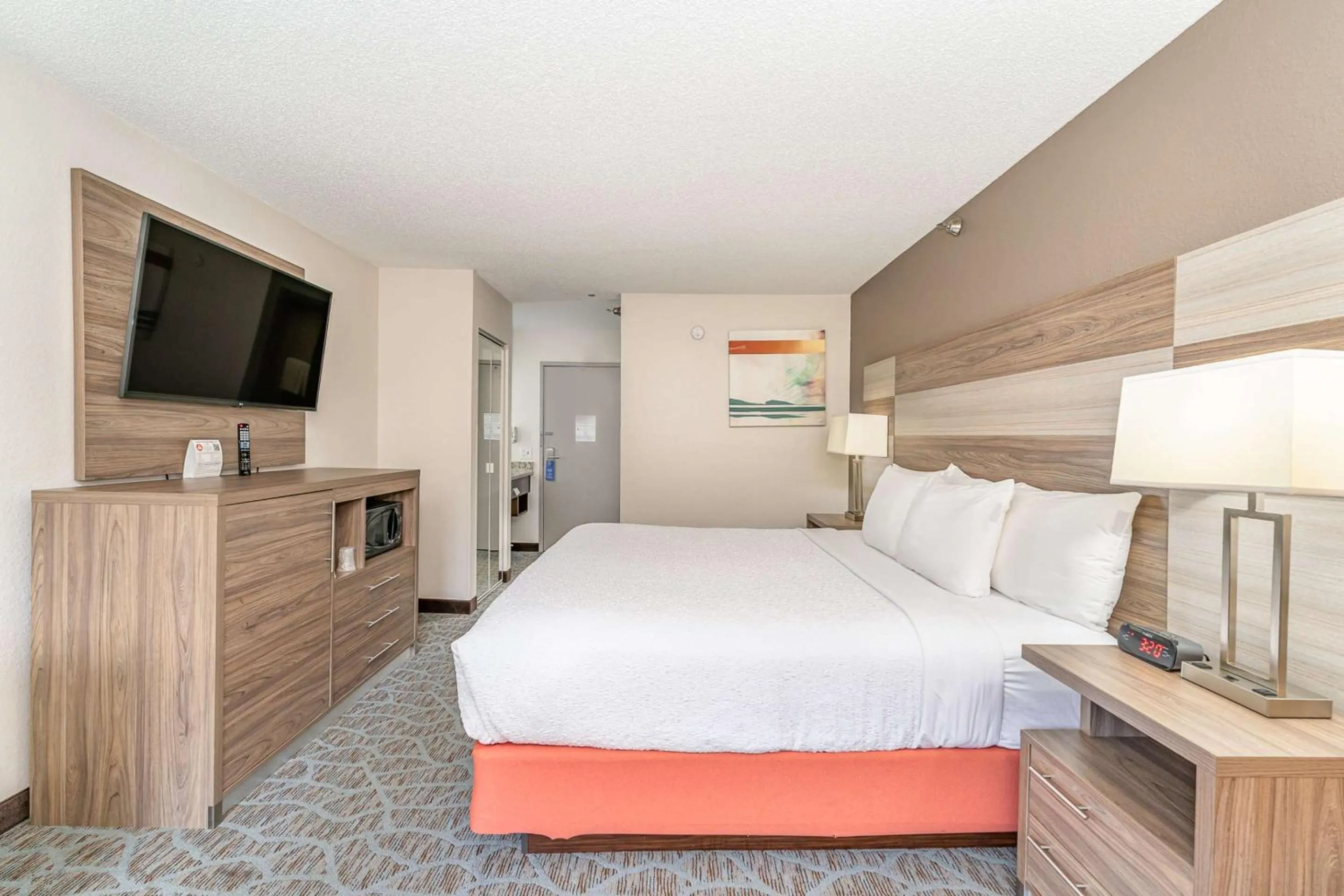 Bedroom, Bed in Best Western Kernersville