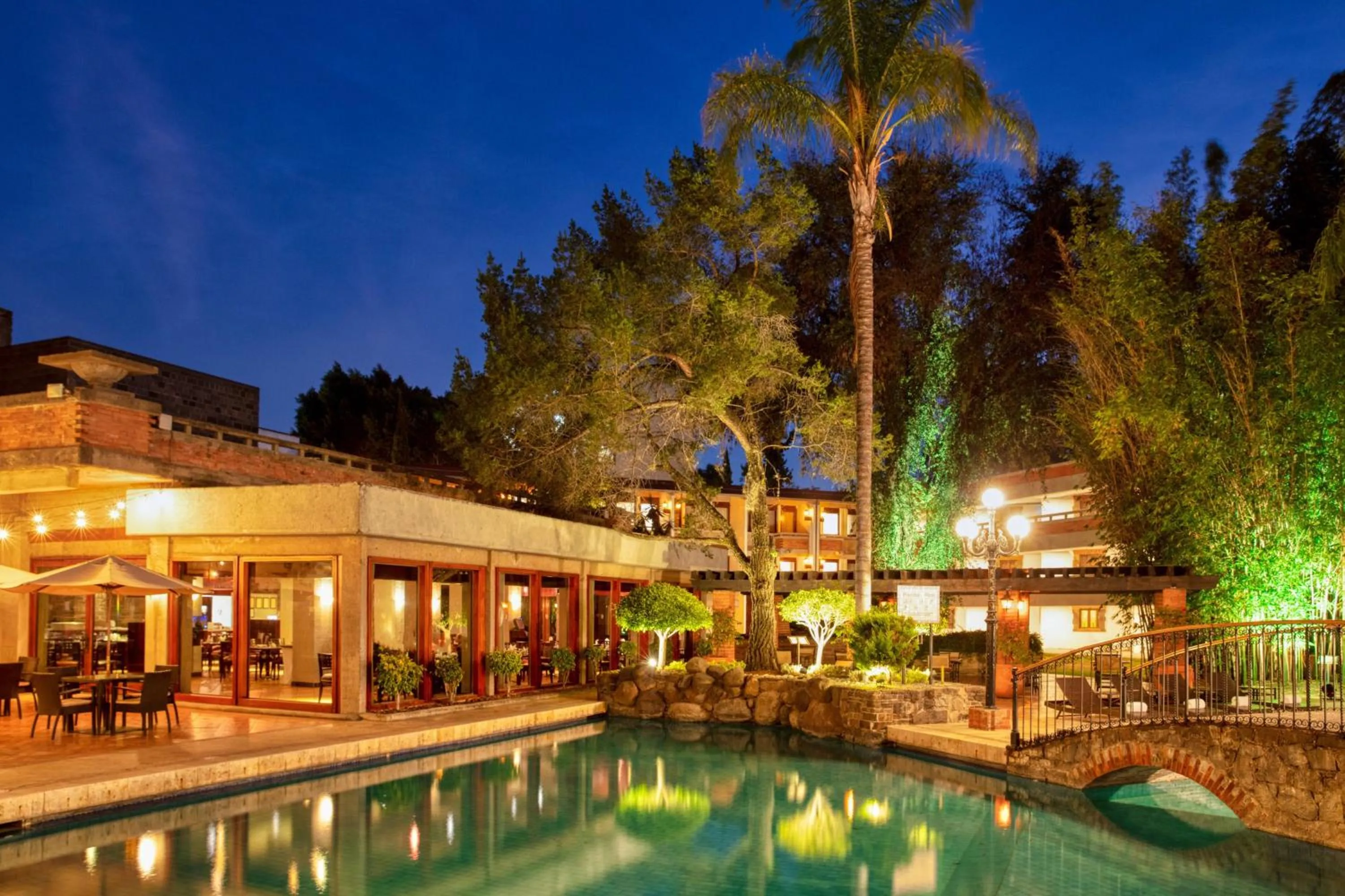 Swimming pool in Marriott Puebla Hotel Meson del Angel