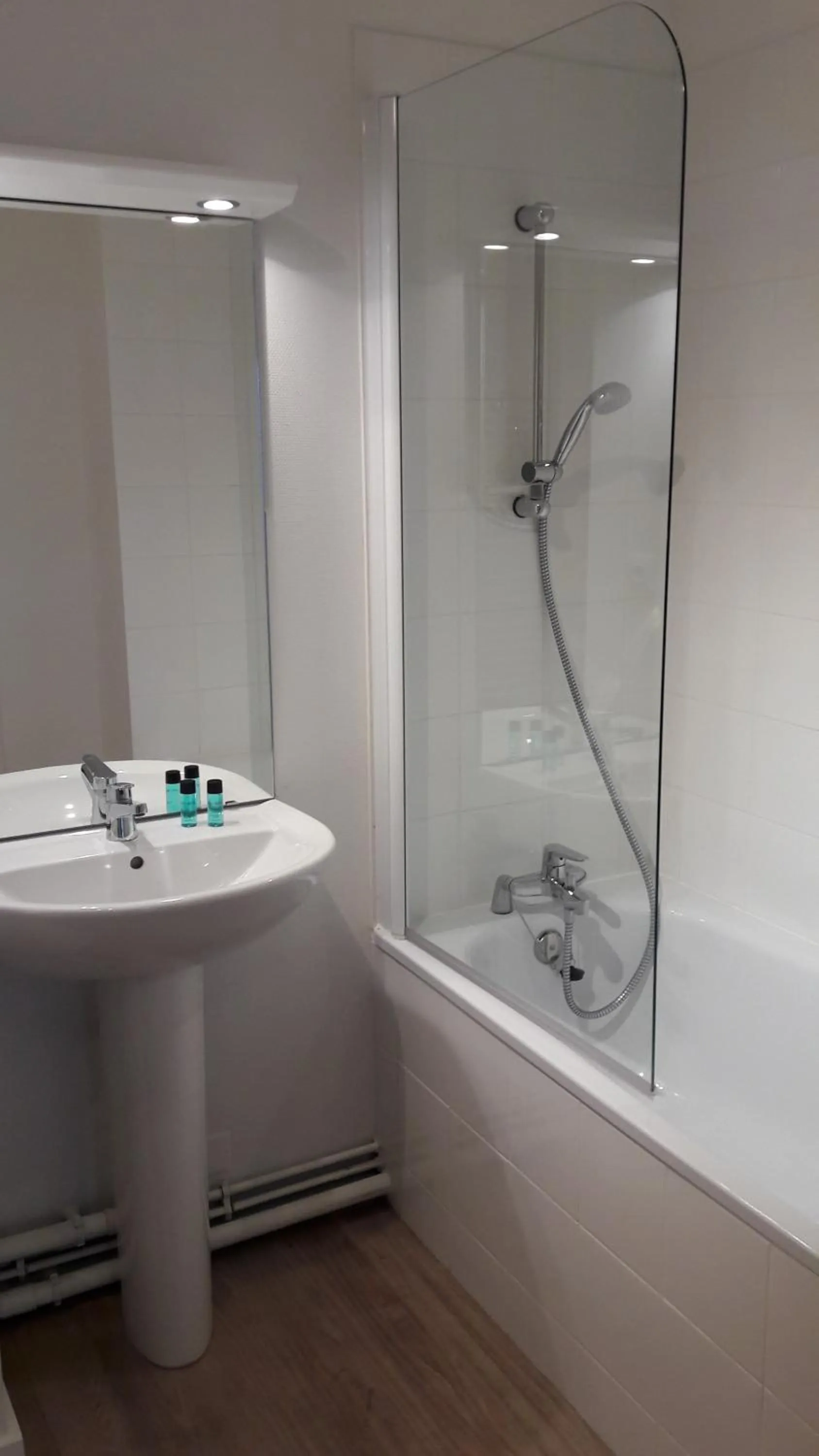 Toilet in Apparteo Dijon