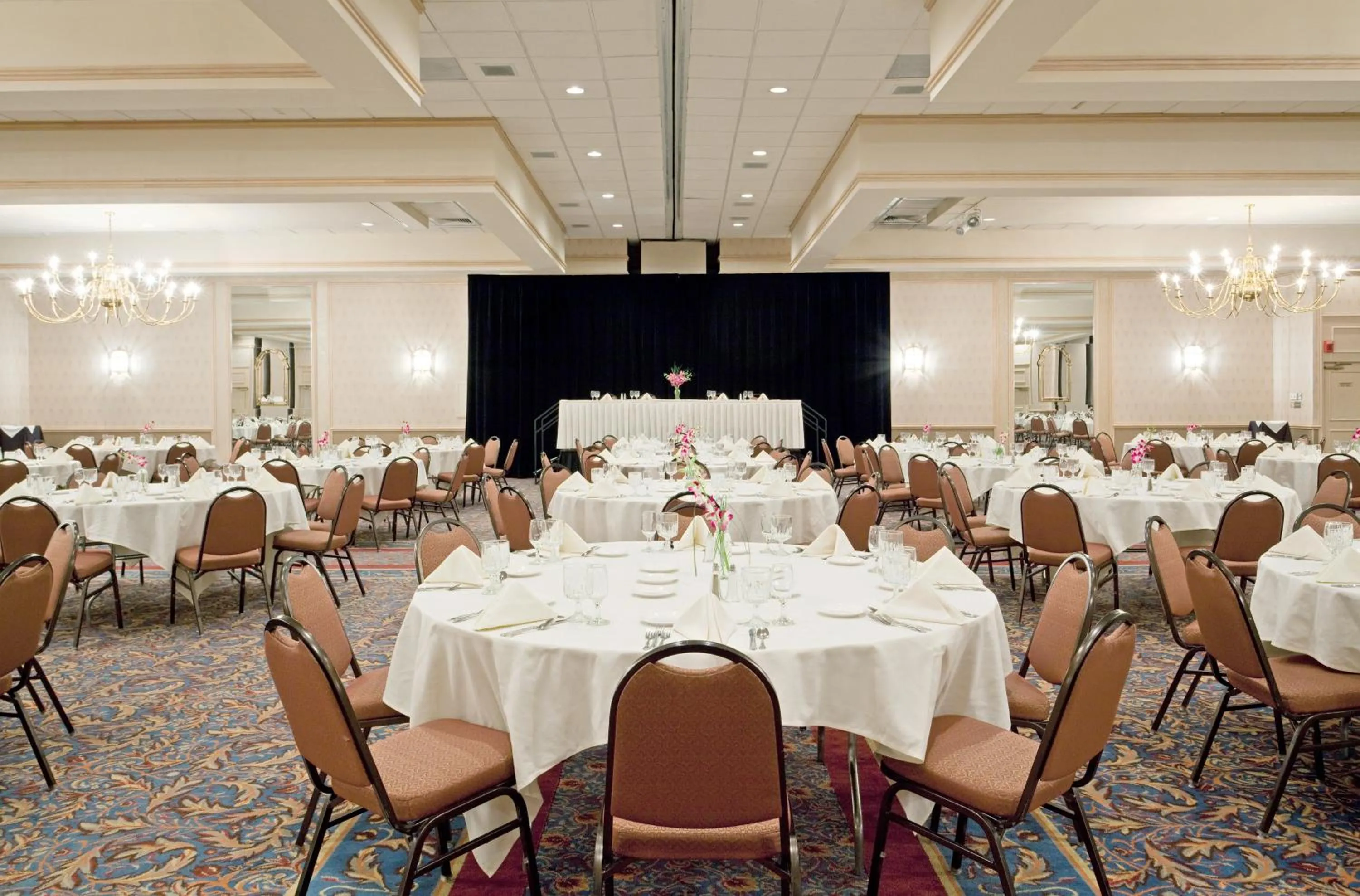 Banquet/Function facilities in Holiday Inn Portland-By the Bay by IHG