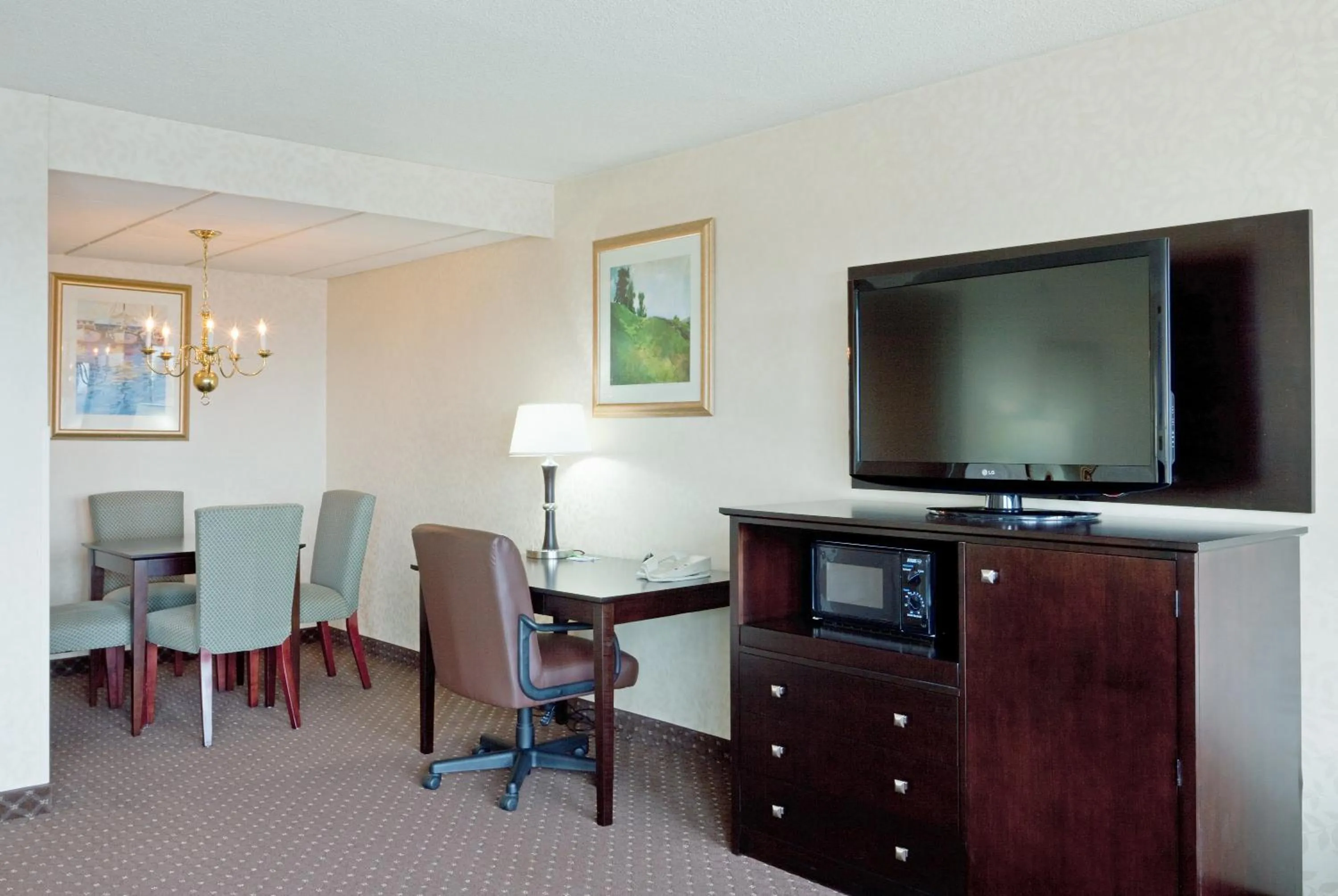 Photo of the whole room in Holiday Inn Portland-By the Bay by IHG