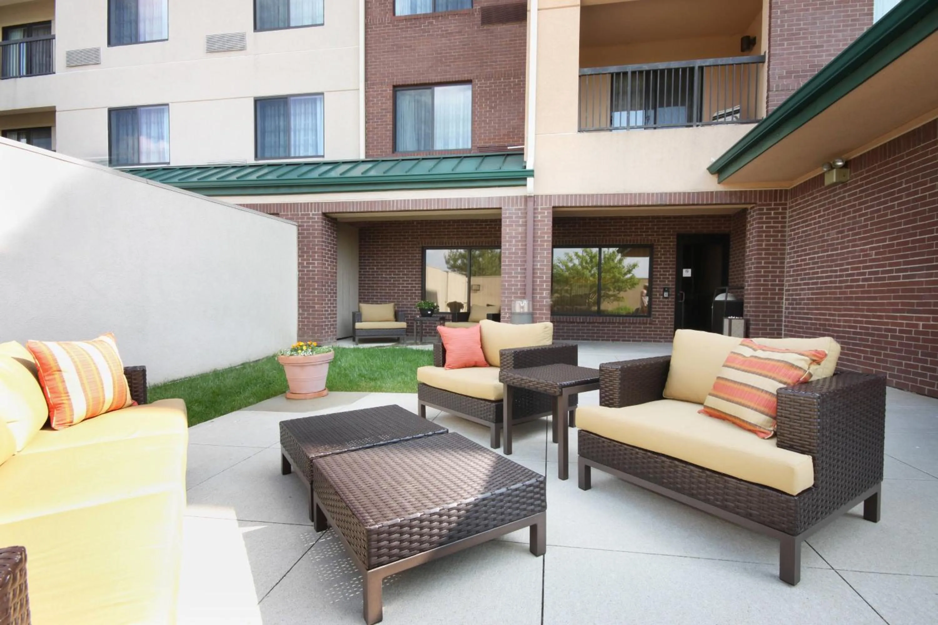View (from property/room) in Courtyard Chicago Bloomingdale