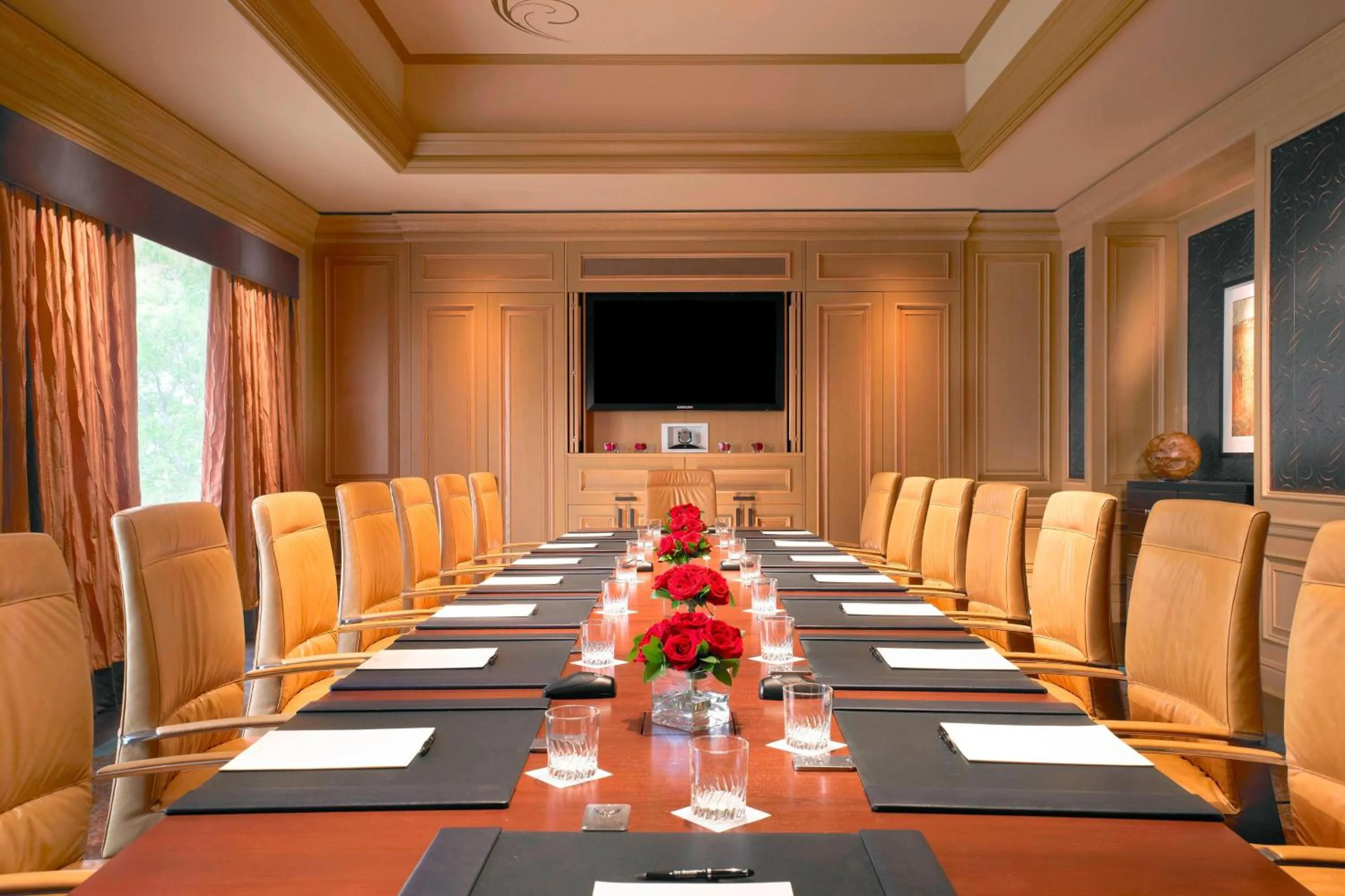 Meeting/conference room in The St. Regis Houston