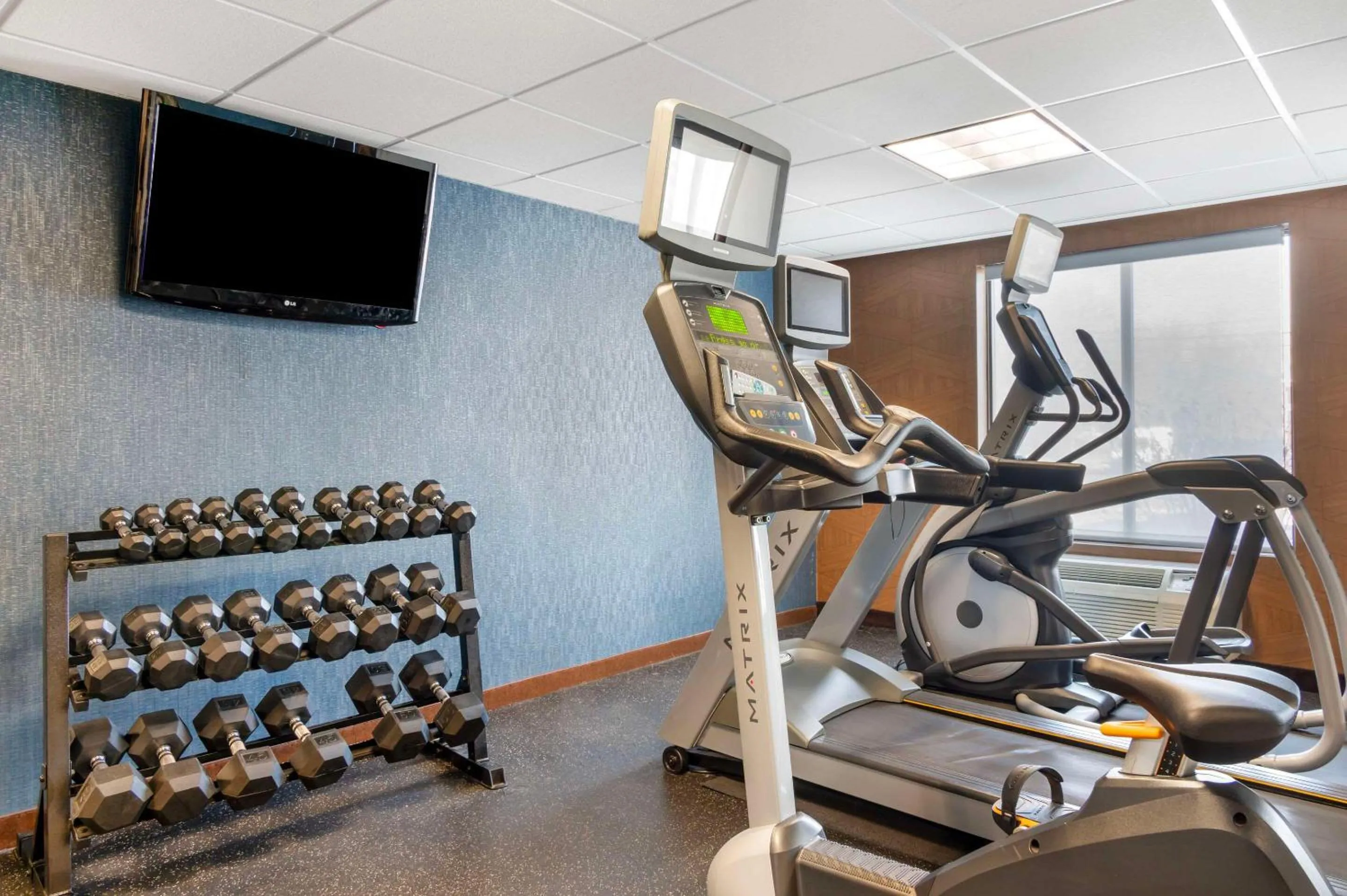 Fitness centre/facilities in Comfort Inn & Suites Danbury-Bethel