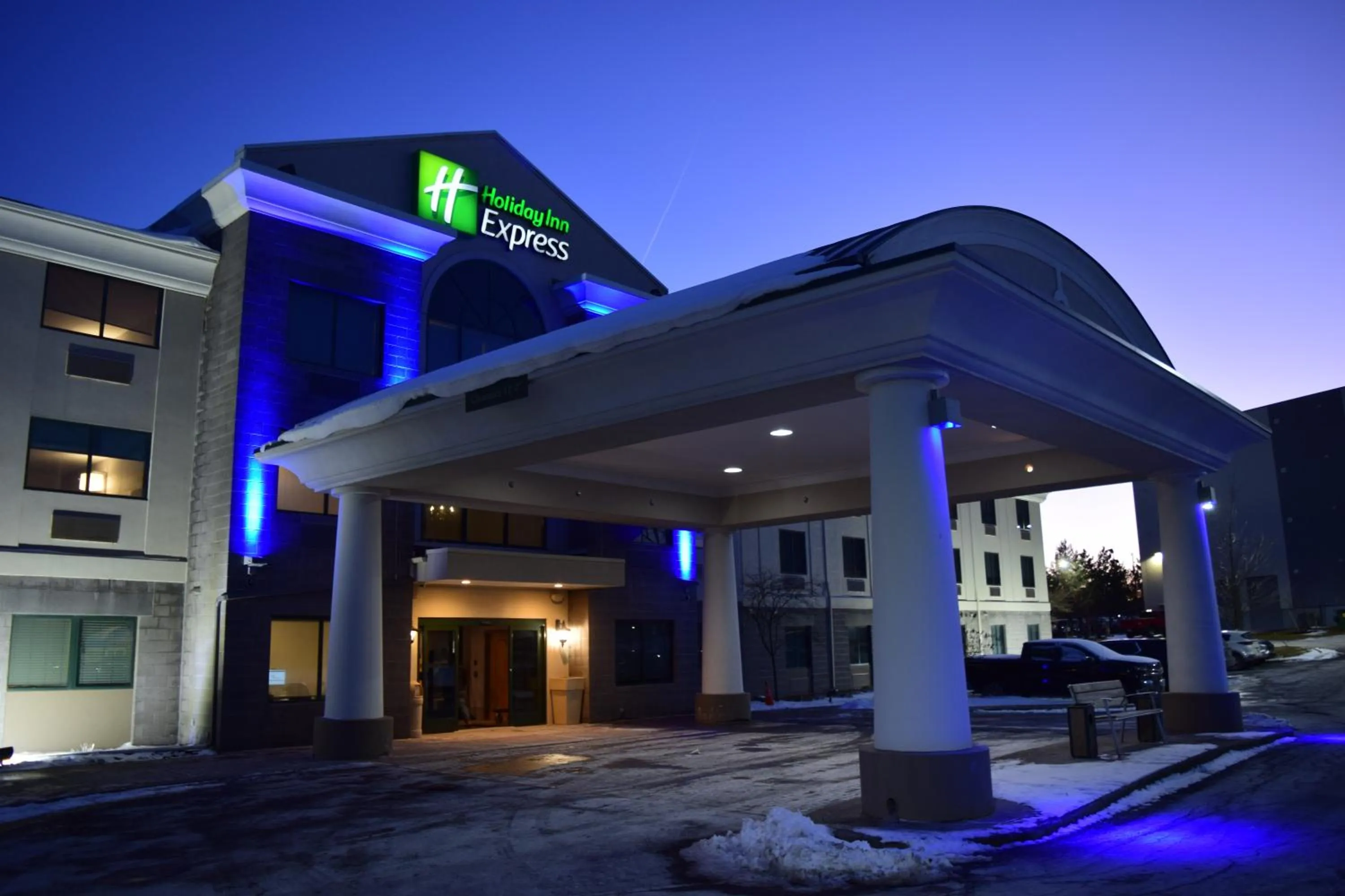 Holiday Inn Express Syracuse Airport by IHG