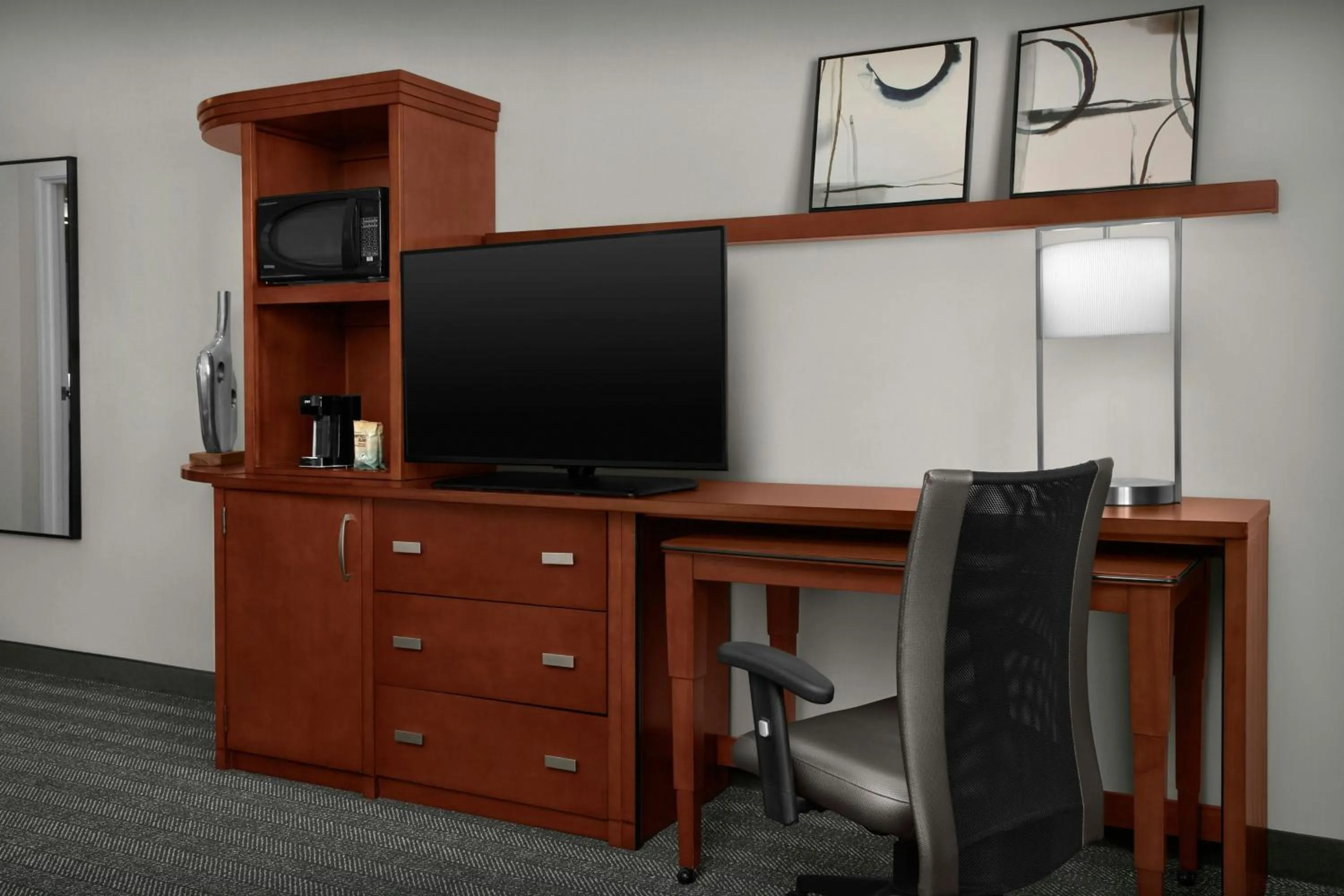 Photo of the whole room in Courtyard Phoenix Chandler/Fashion Center