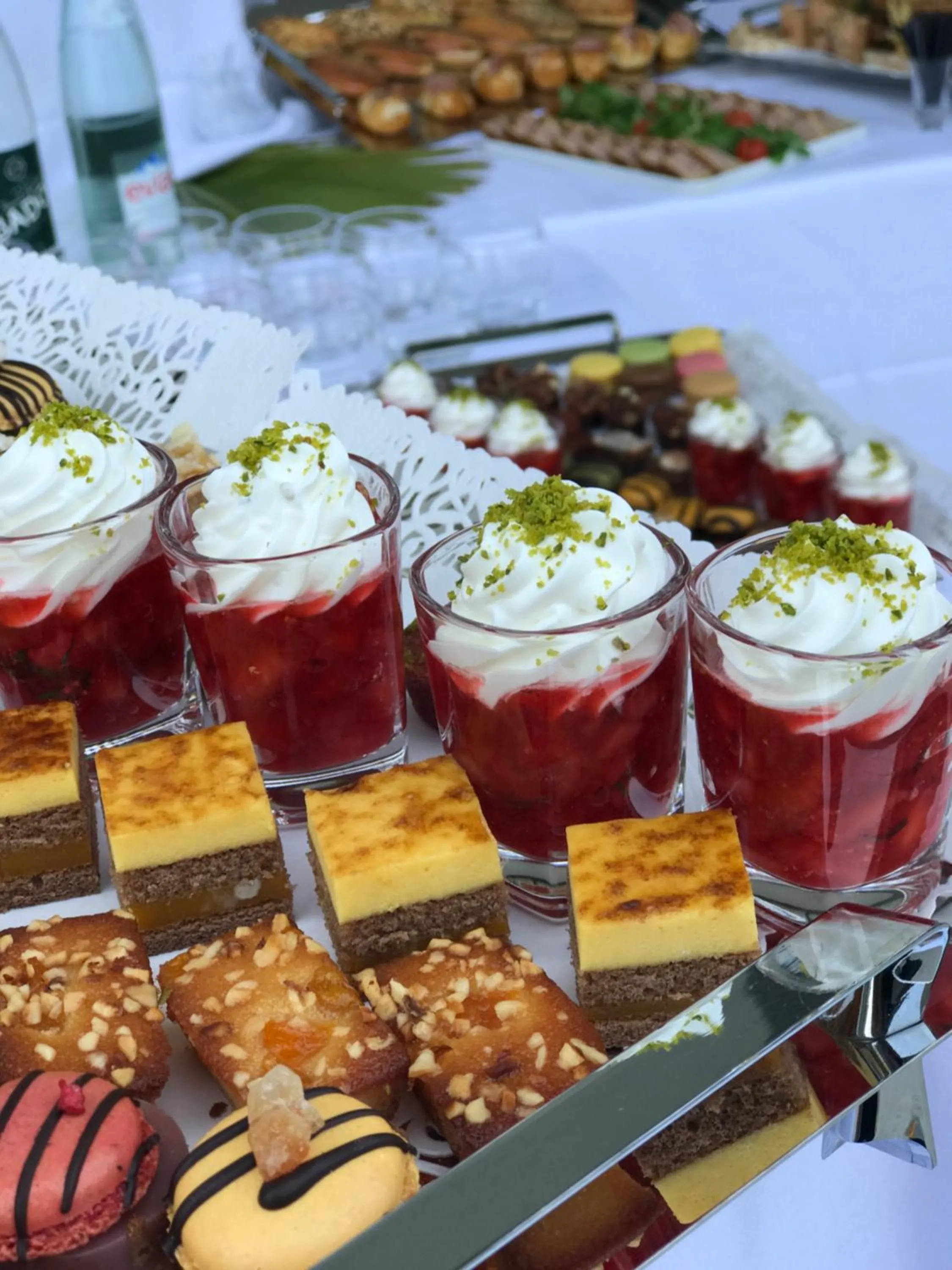 Food and drinks in Golden Tulip Pornic Suites- Appart Hotel