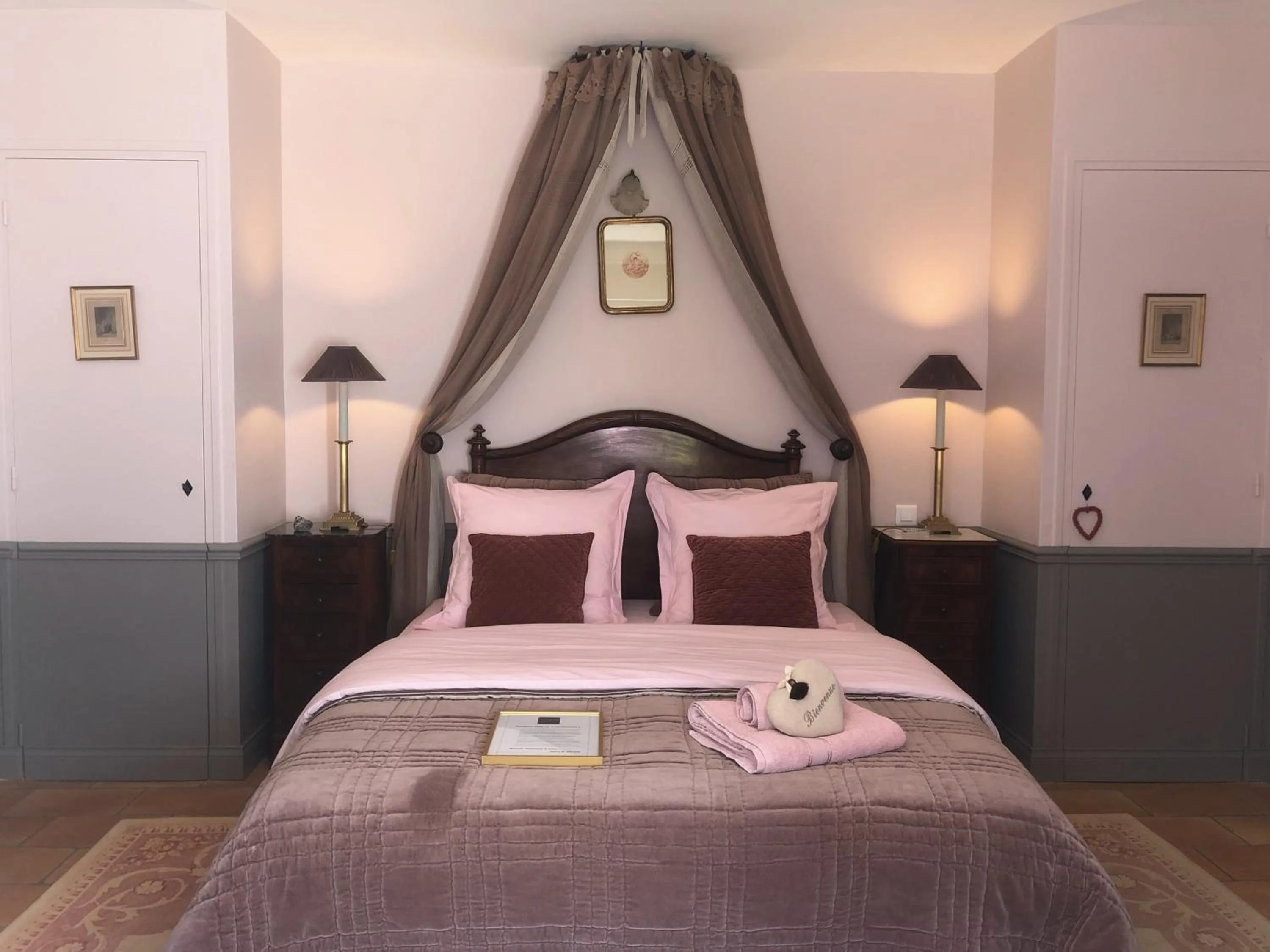 Photo of the whole room in Les Aurochs