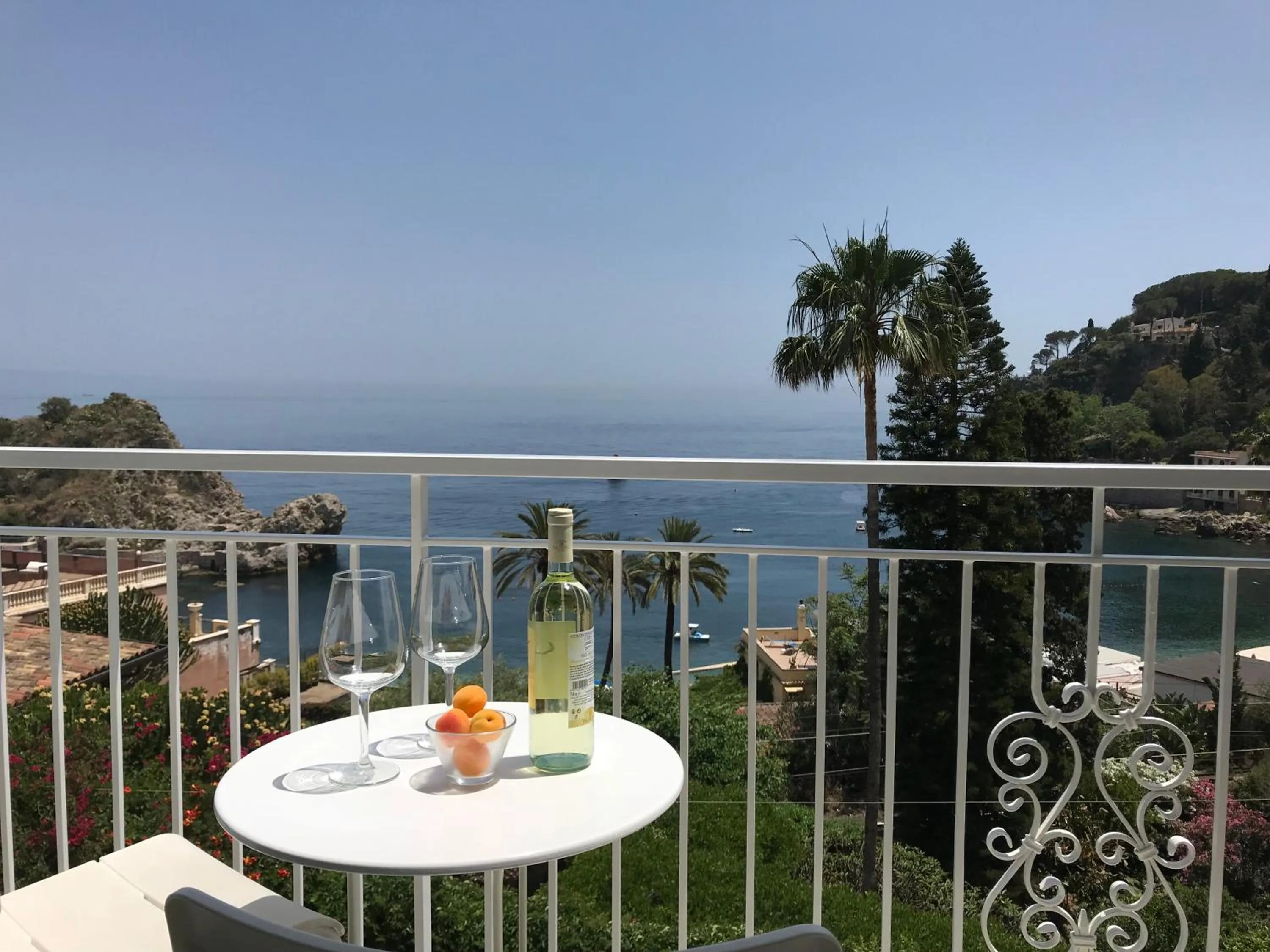 Sea view in B&B A Due Passi Dal Mare