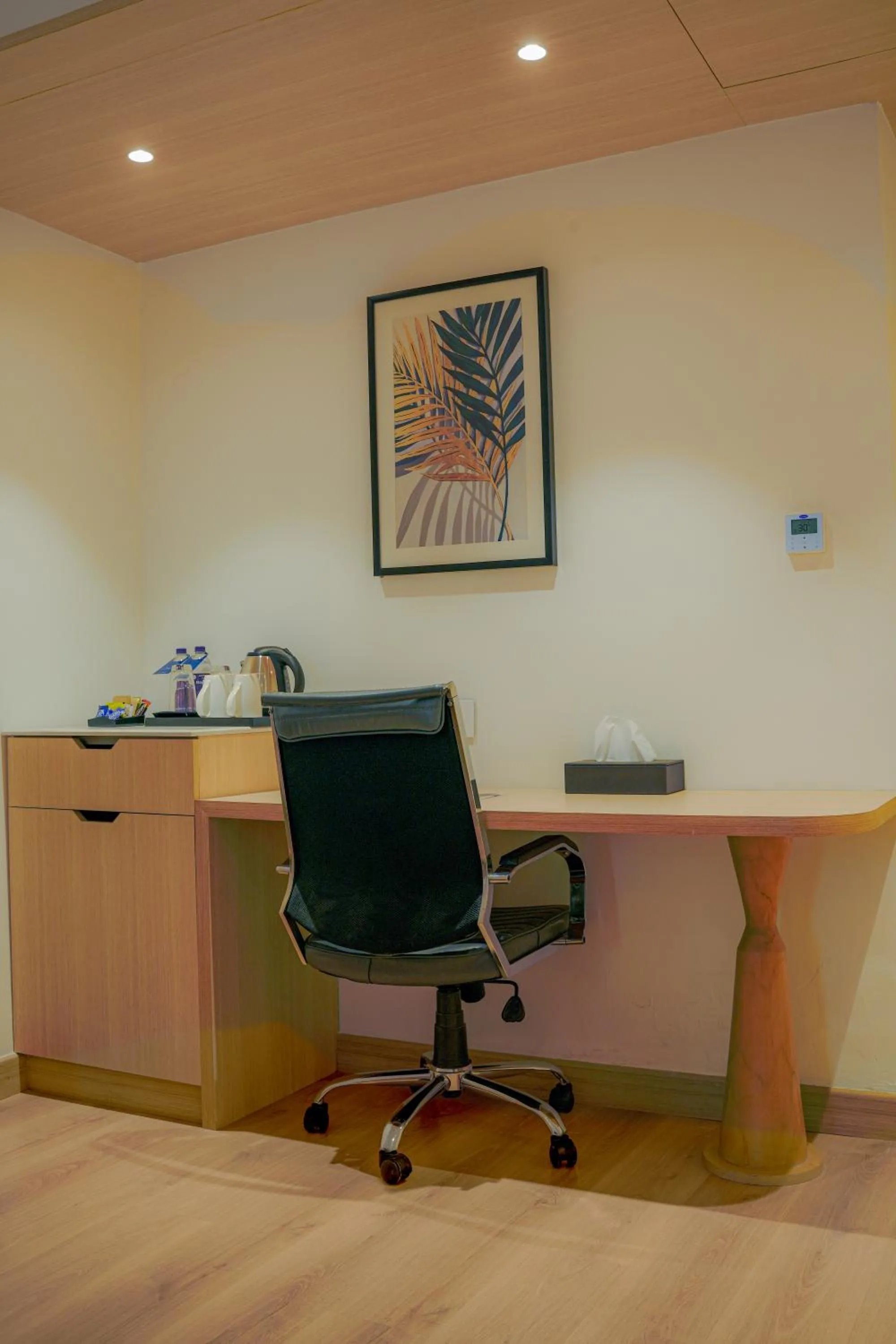 Coffee/tea facilities in Best Western AH1 Amritsar