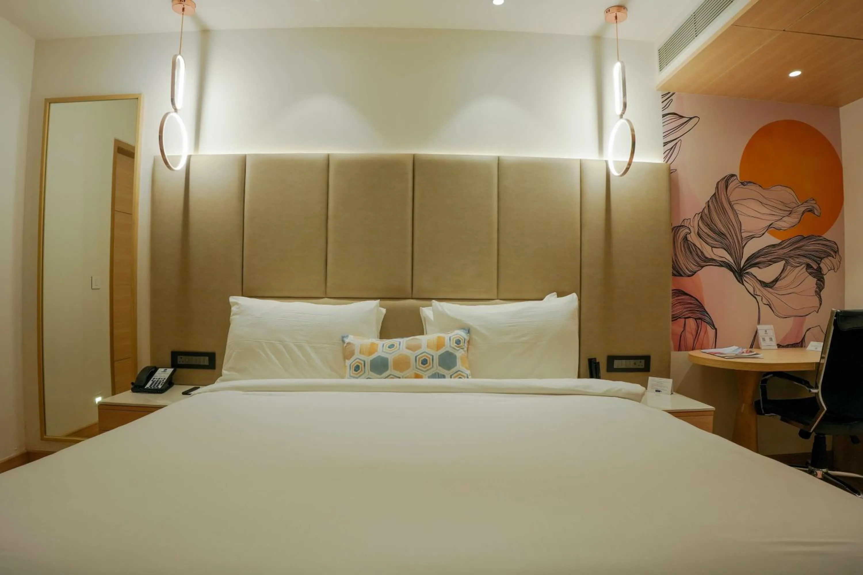 Photo of the whole room, Bed in Best Western AH1 Amritsar