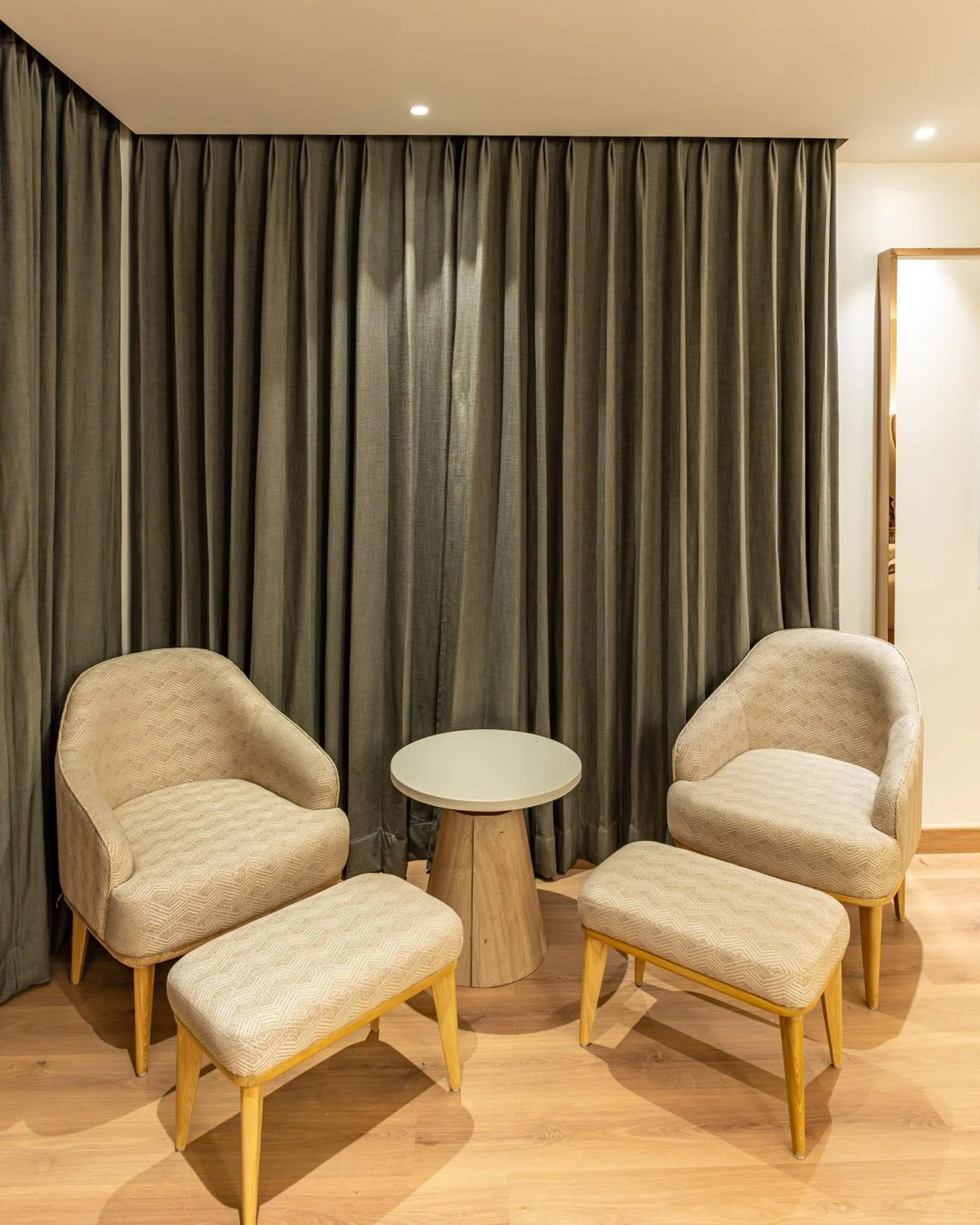 Living room in Best Western AH1 Amritsar