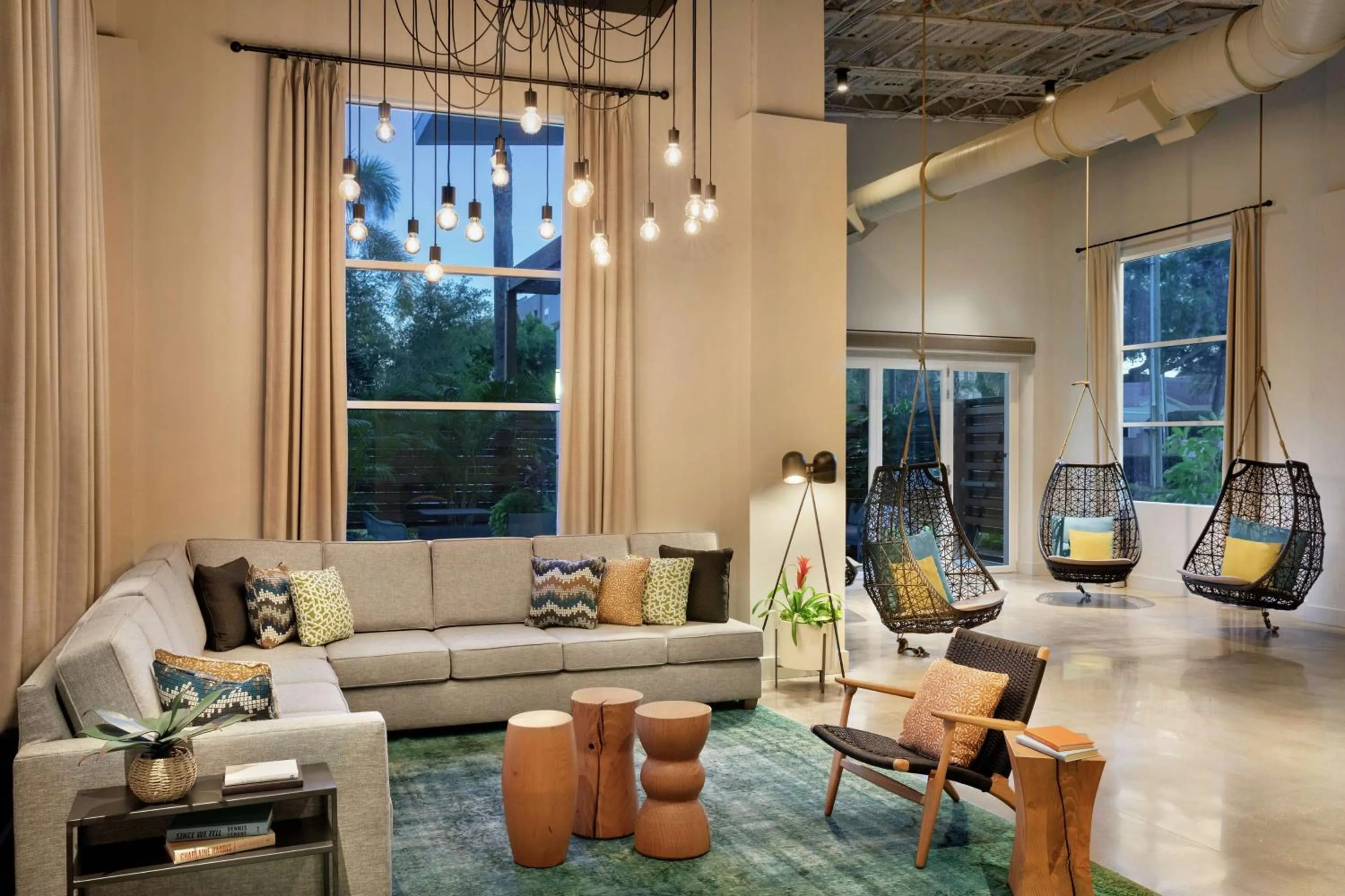 Lobby or reception in Hotel Alba Tampa, Tapestry Collection By Hilton