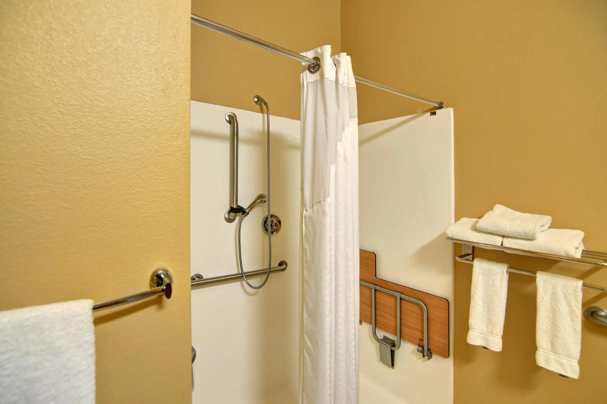 Bathroom in Holiday Inn Express Hotel and Suites Altus by IHG