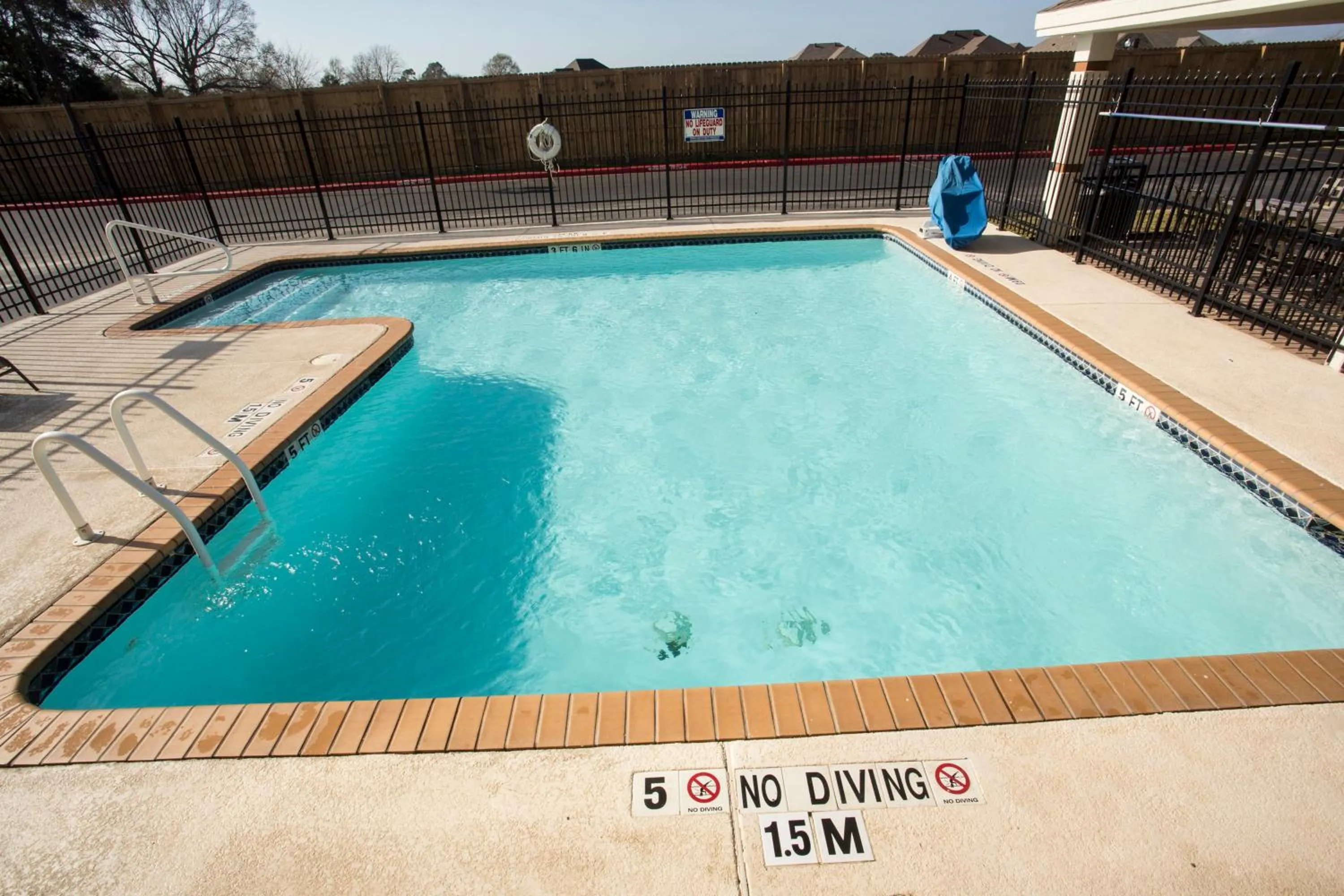 Swimming pool in Candlewood Suites Port Arthur/Nederland by IHG