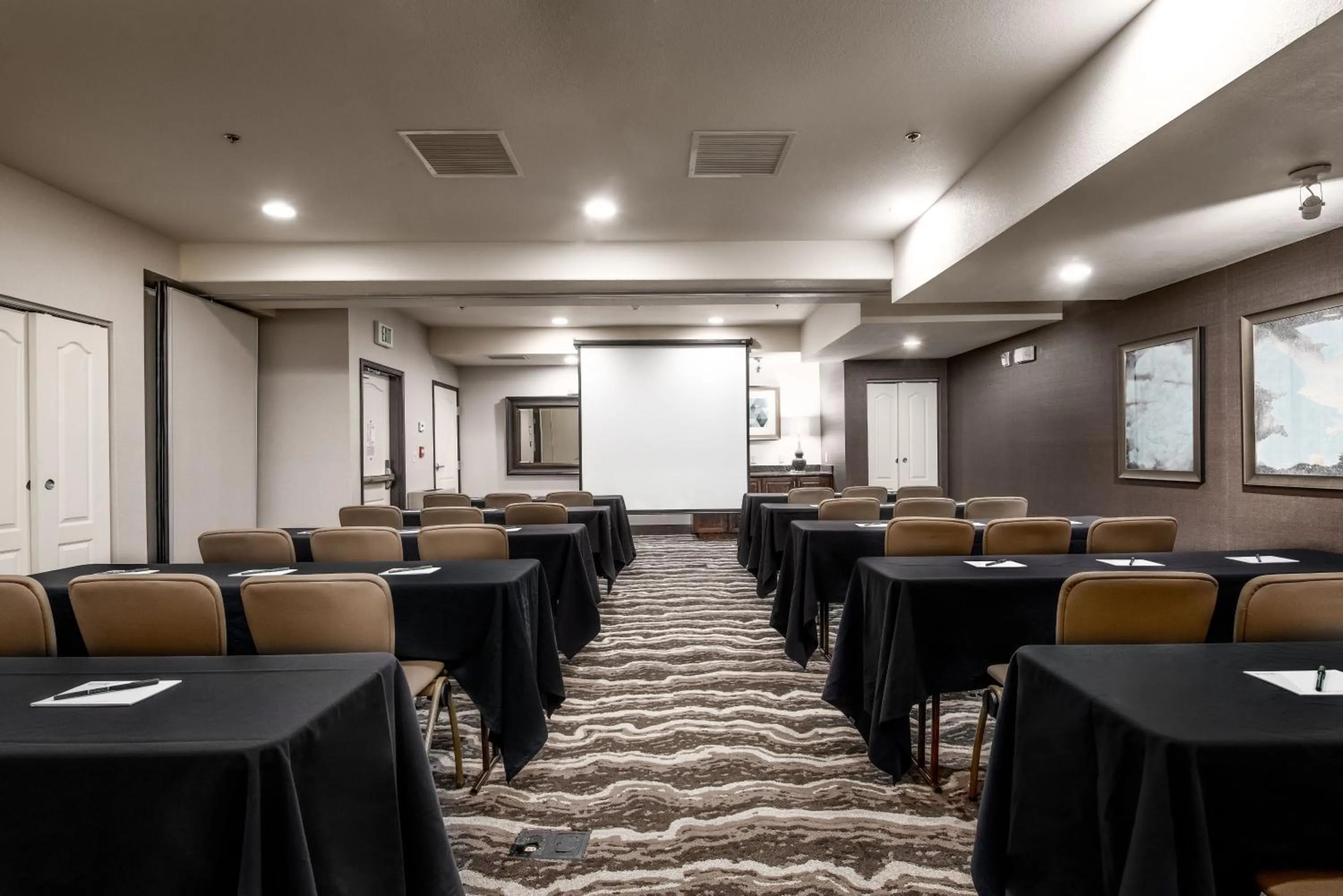 Meeting/conference room in Staybridge Suites Salt Lake-West Valley City by IHG