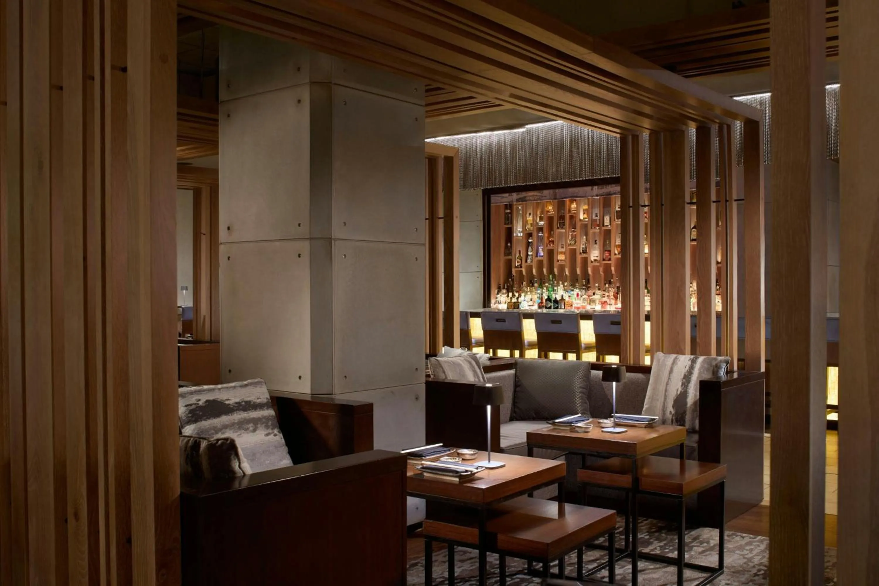 Lounge or bar in The Ritz-Carlton Naples