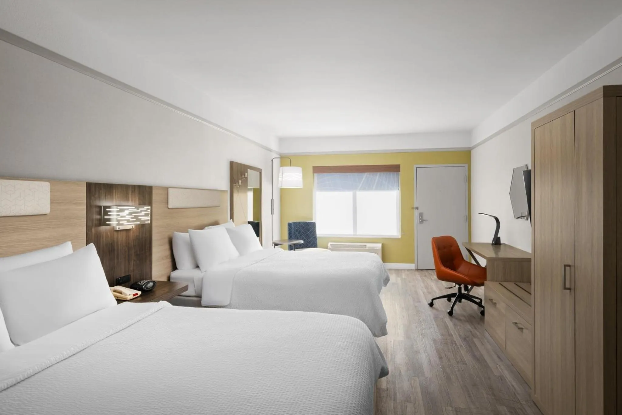 Photo of the whole room, Bed in Holiday Inn Express Hotel & Suites San Dimas by IHG