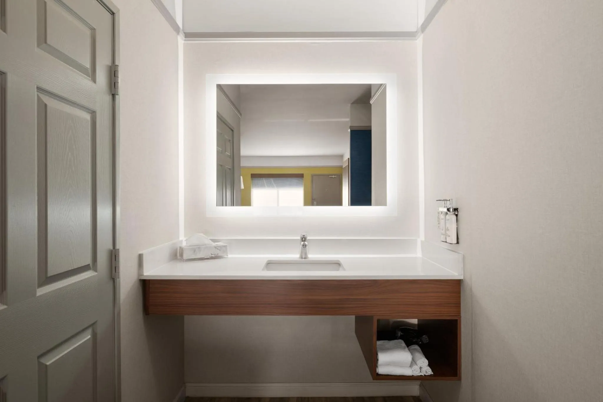 Bathroom in Holiday Inn Express Hotel & Suites San Dimas by IHG