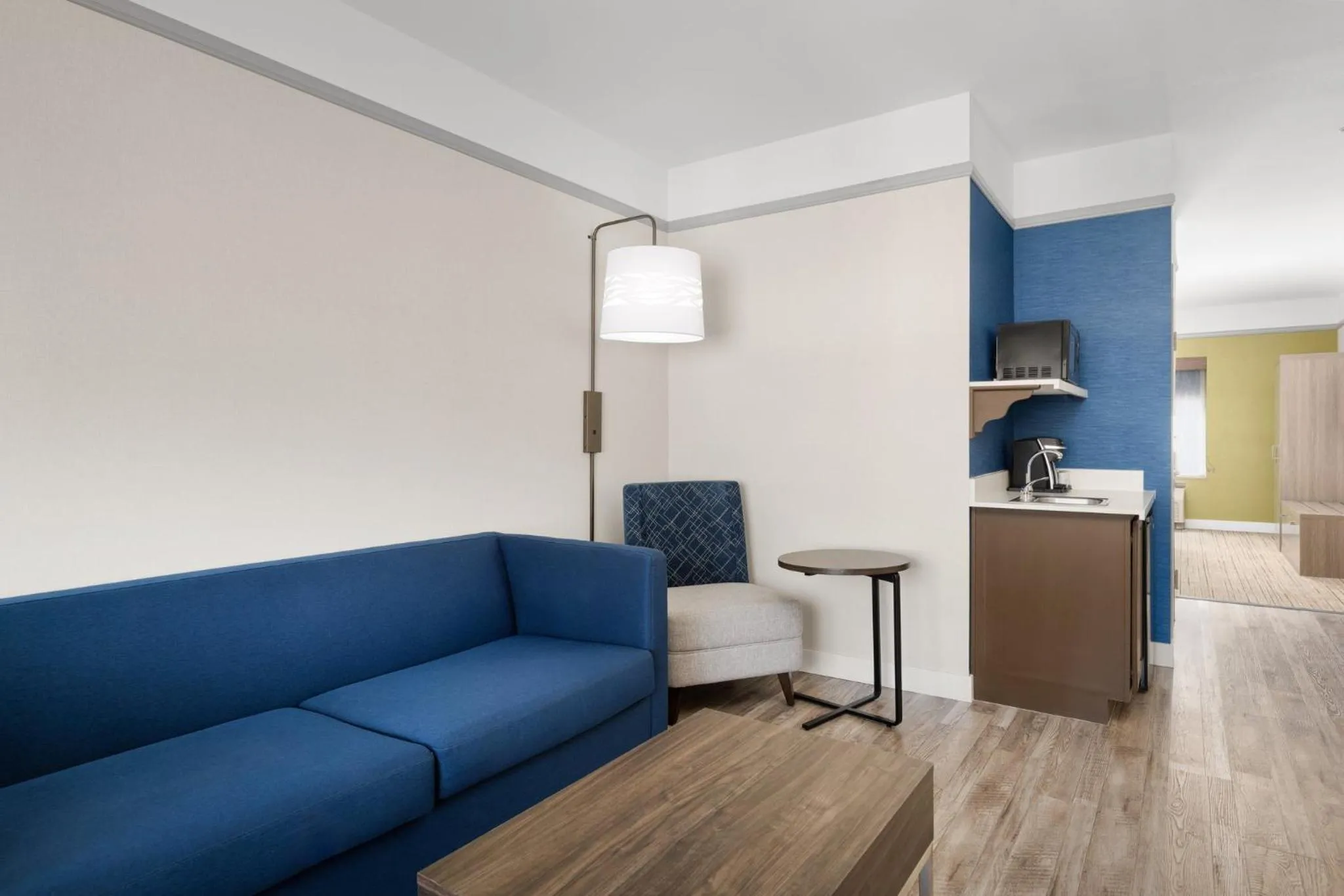 Photo of the whole room in Holiday Inn Express Hotel & Suites San Dimas by IHG