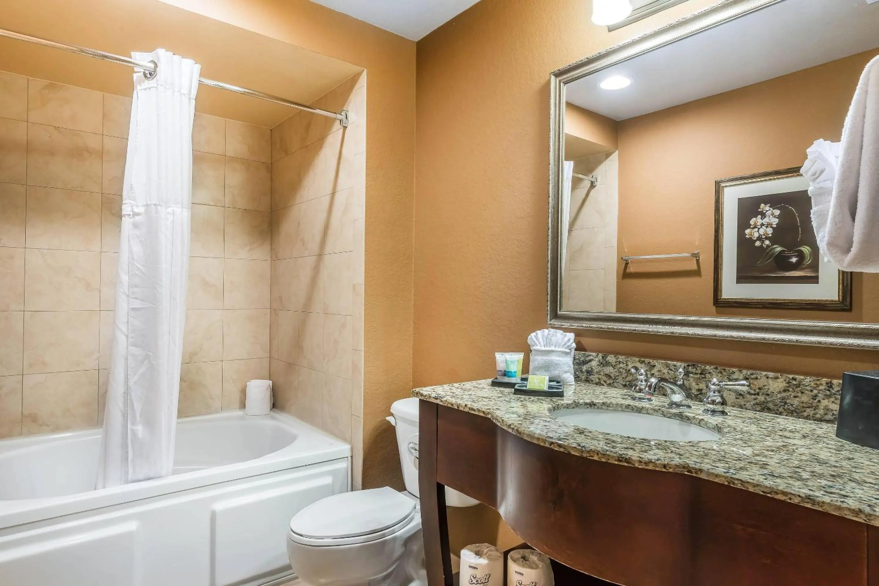 Bedroom in Bluegreen Vacations Fountains, an Ascend Collection Resort