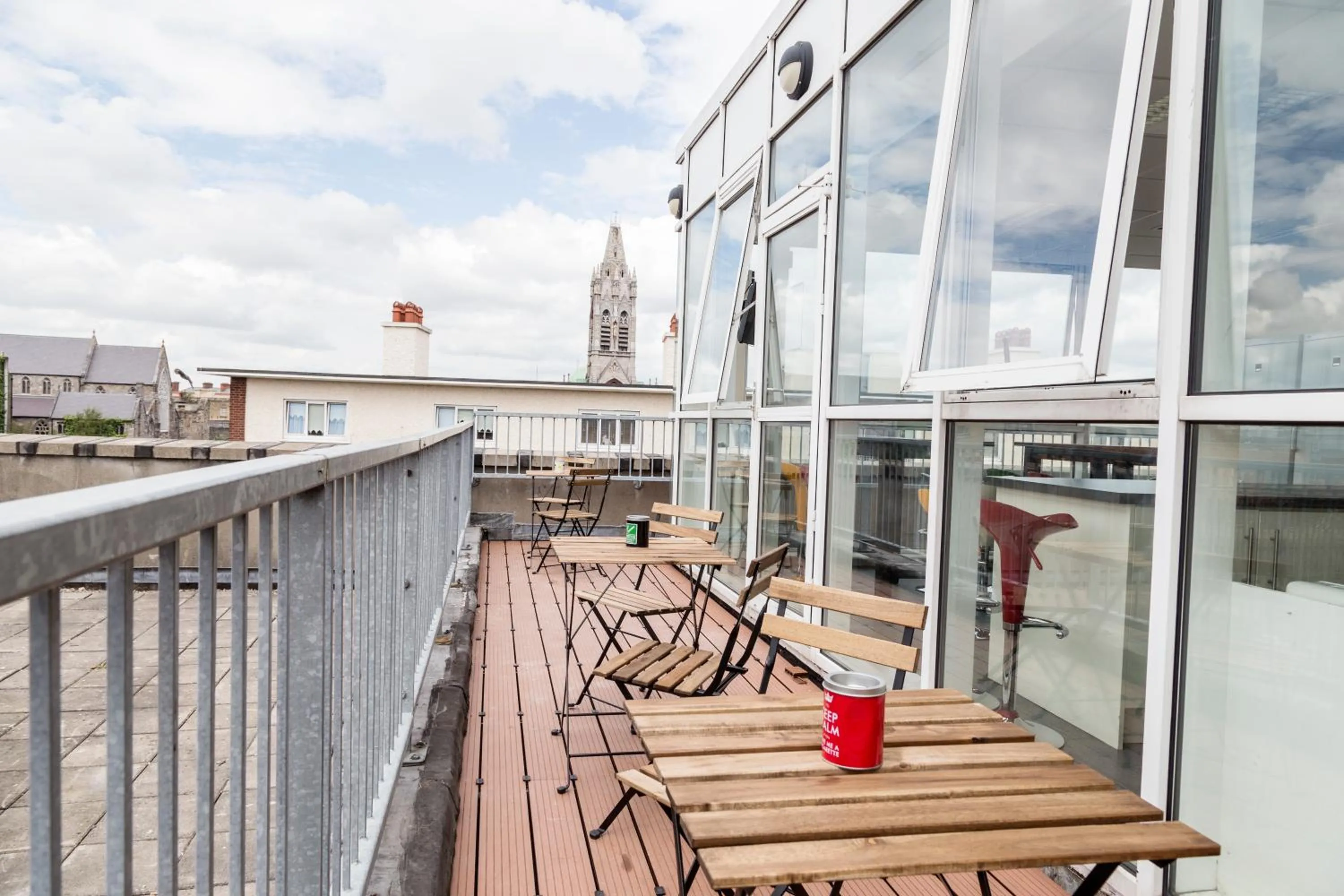 Patio in Garden Lane Backpackers