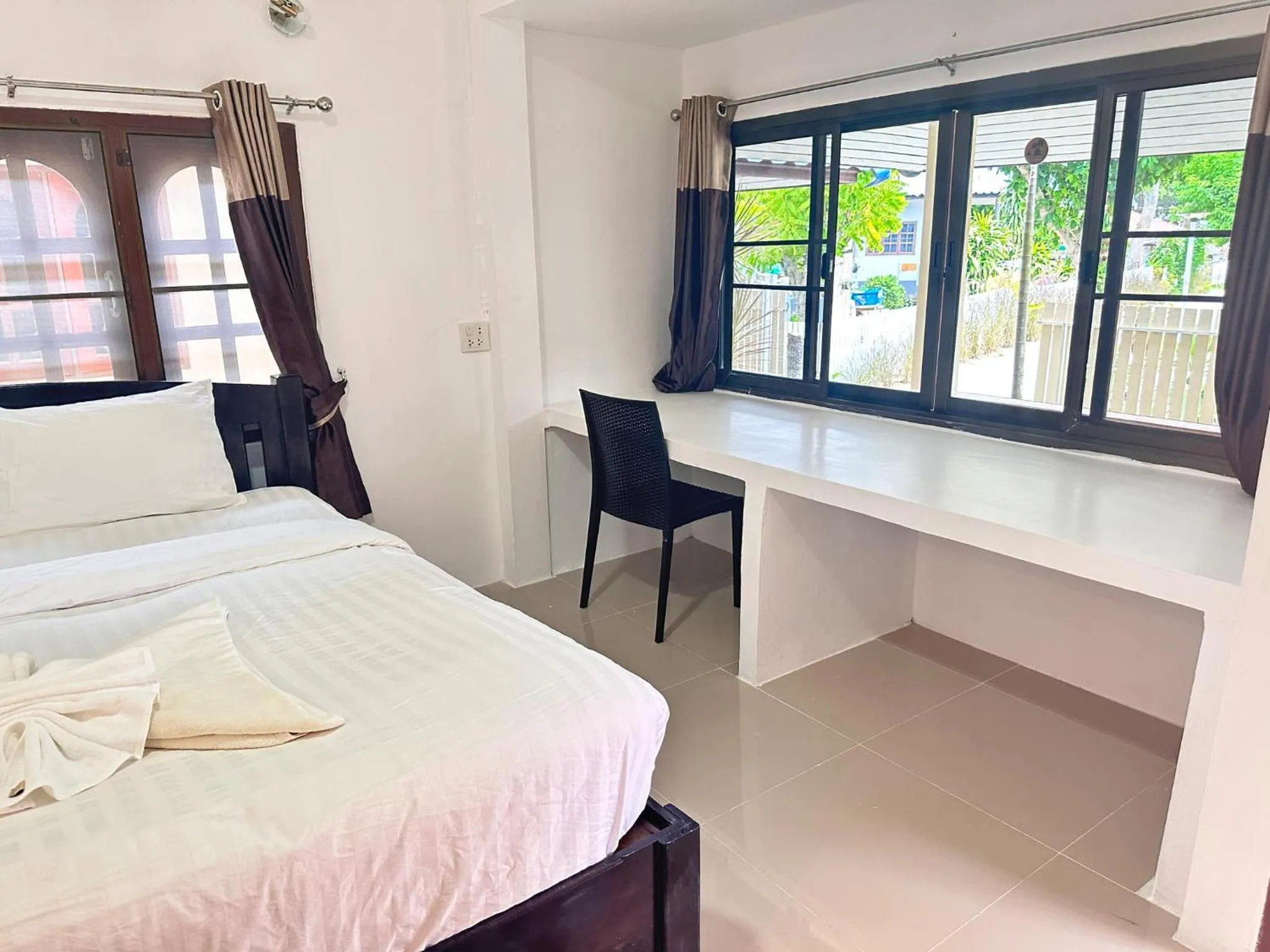 Bed in Ibiza Bungalows