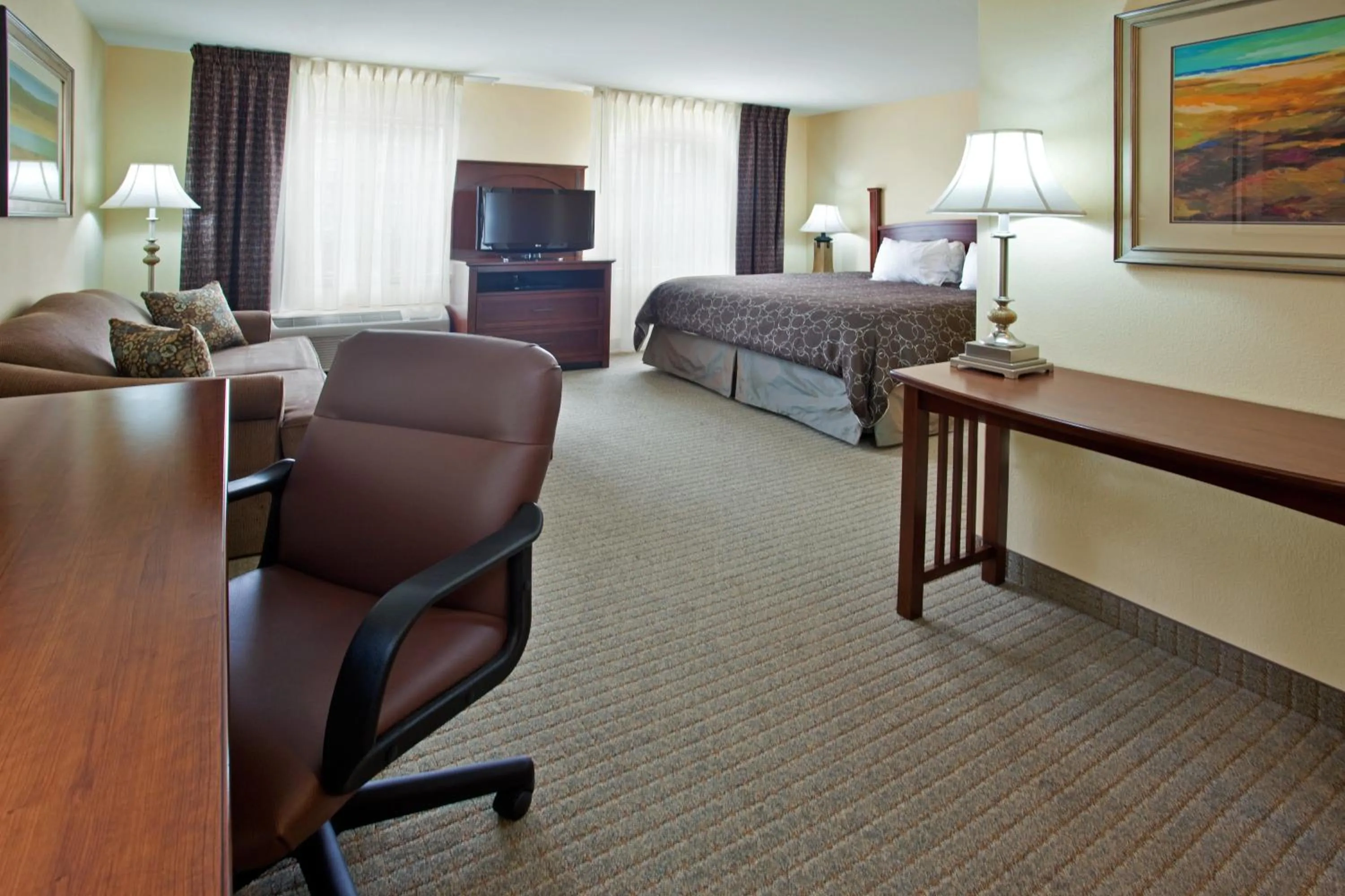 Photo of the whole room in Staybridge Suites Elkhart North by IHG