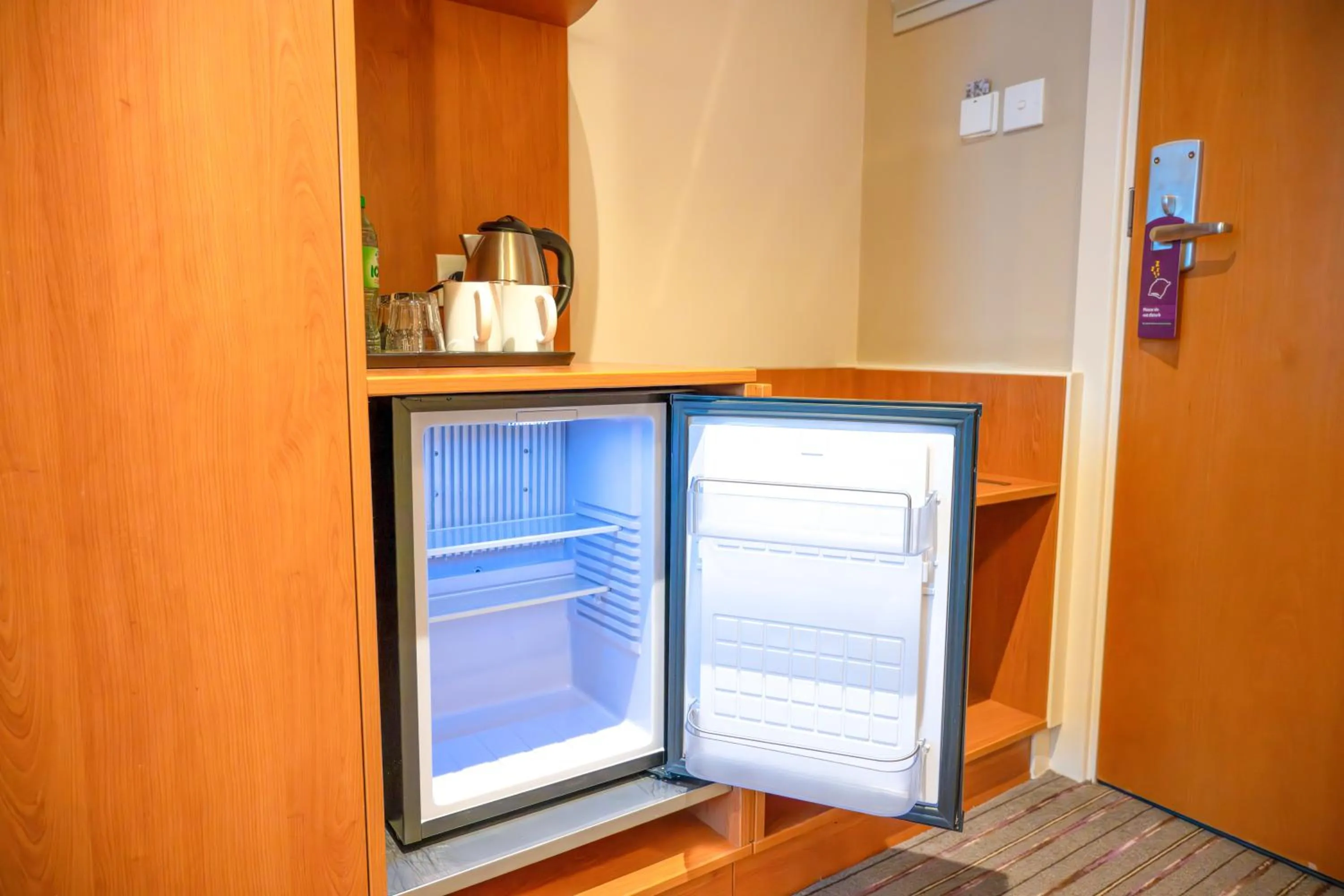 Coffee/tea facilities in Premier Inn Dubai Silicon Oasis - An Emirates Group Company