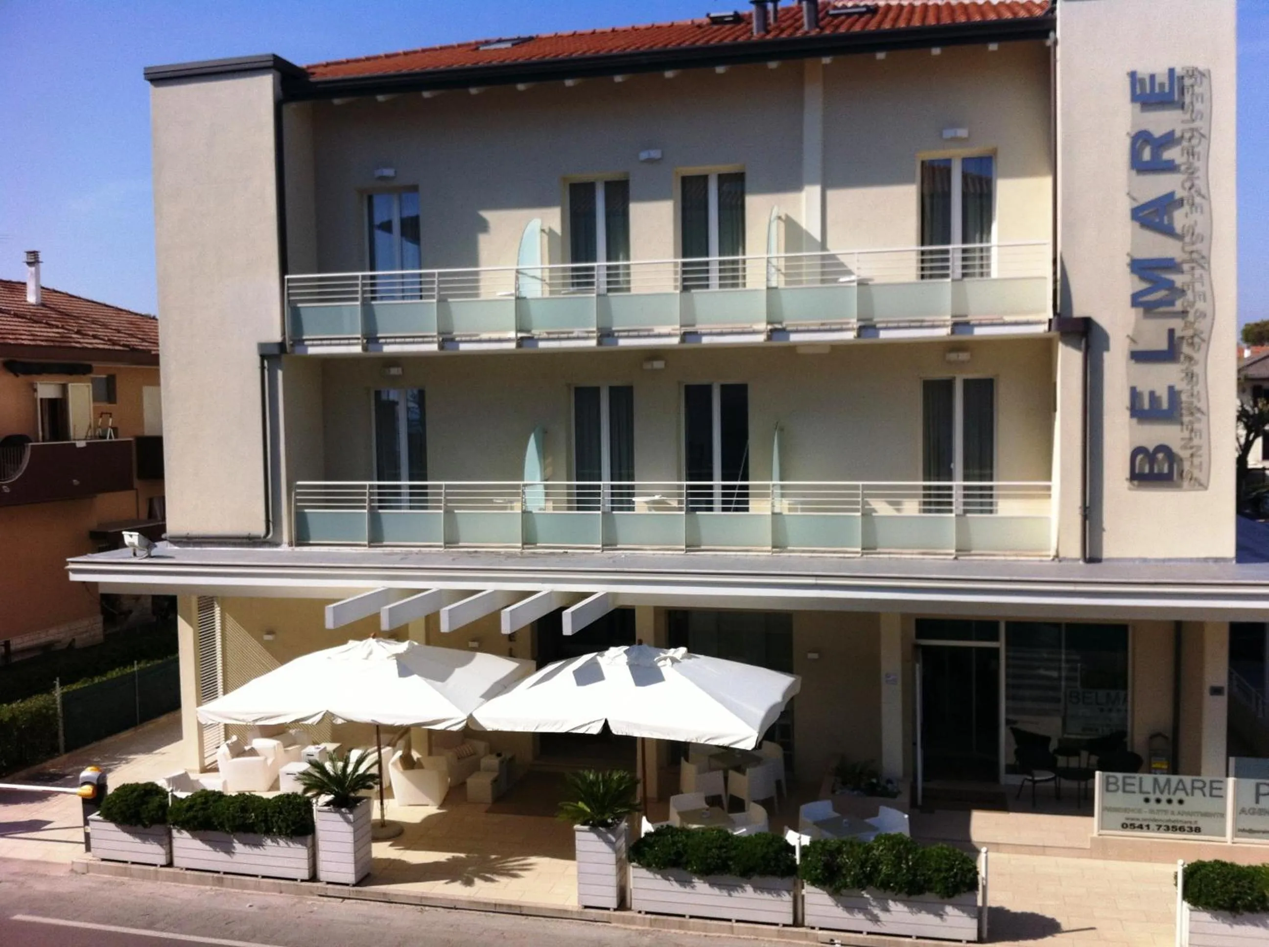 Facade/entrance in Residence Belmare