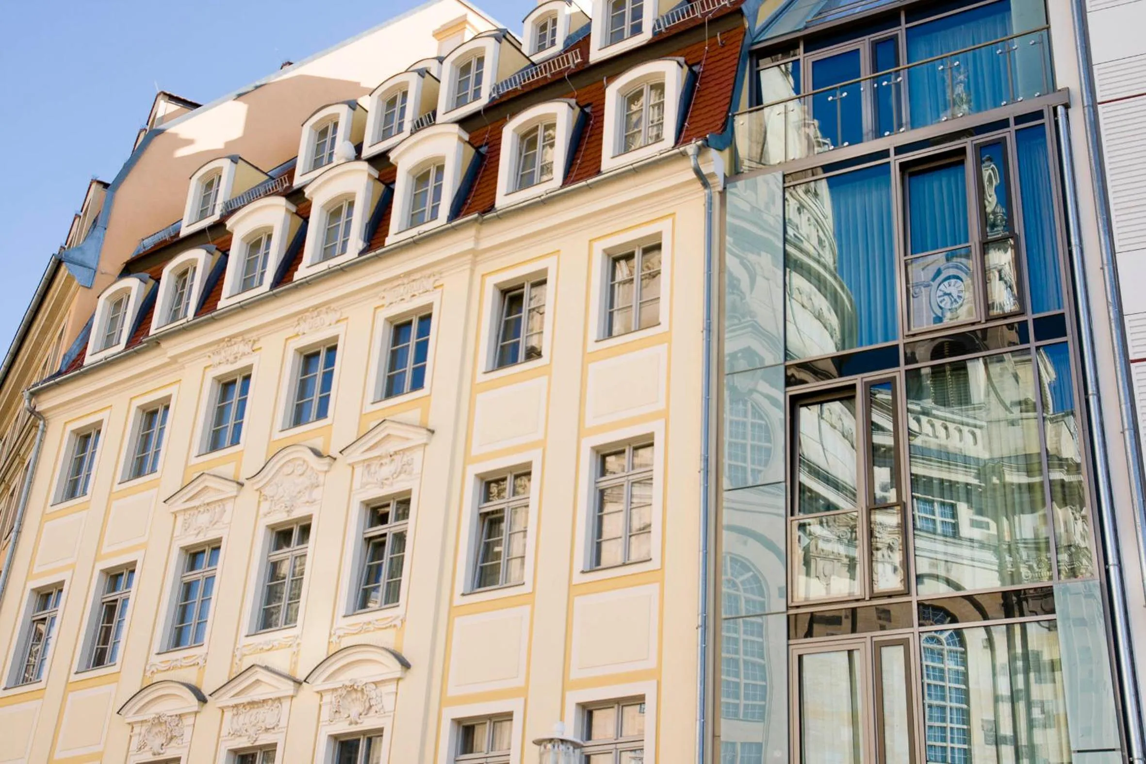 Property building in Aparthotel Altes Dresden