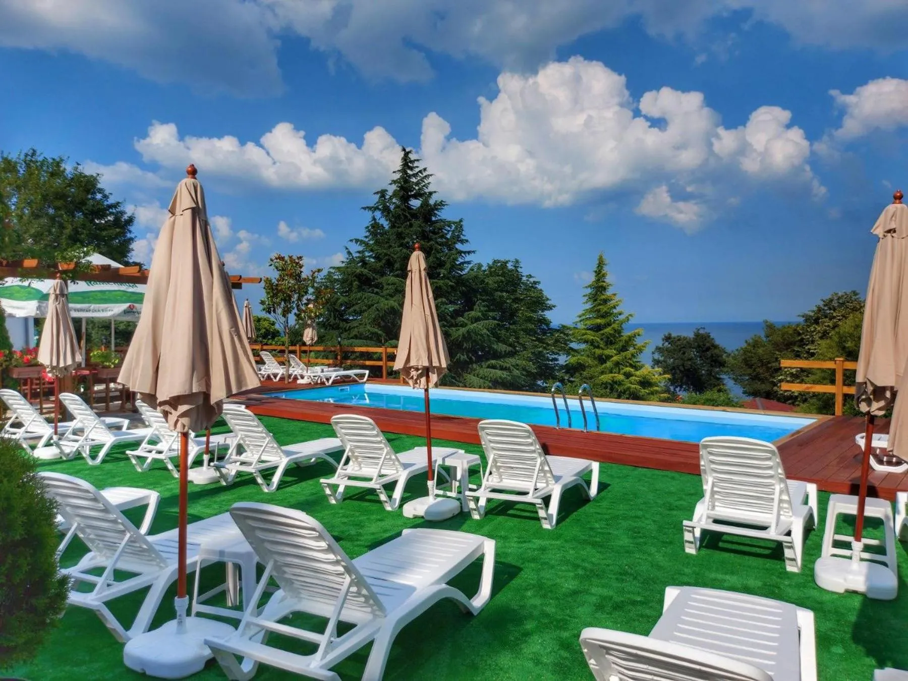 Swimming pool in Complex Fichoza