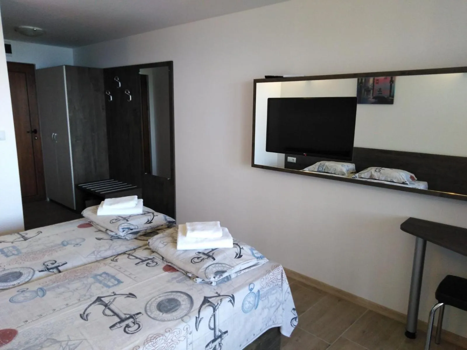 Photo of the whole room, Bed in Complex Fichoza