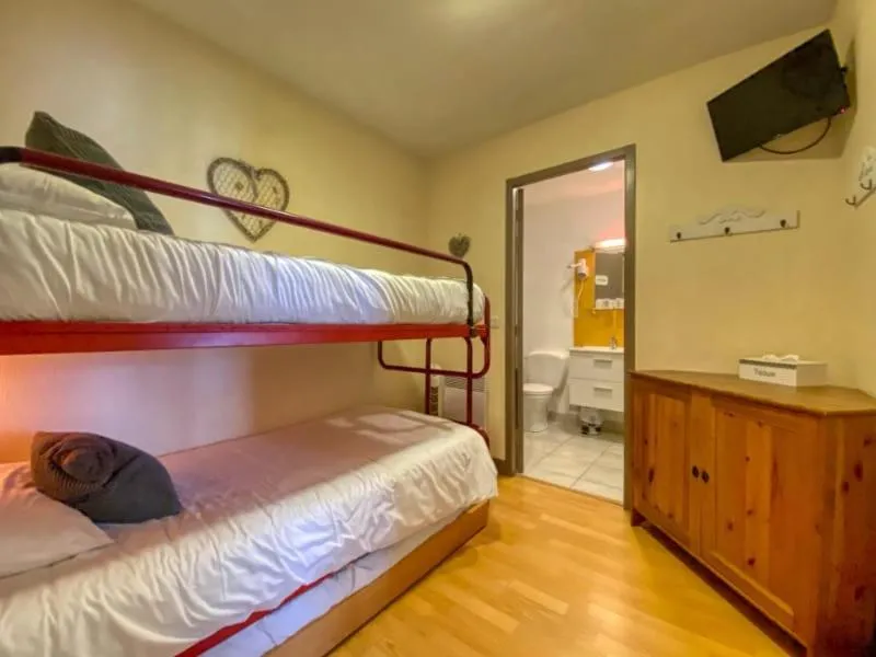 Bed in Hôtel Le P'tit Monde