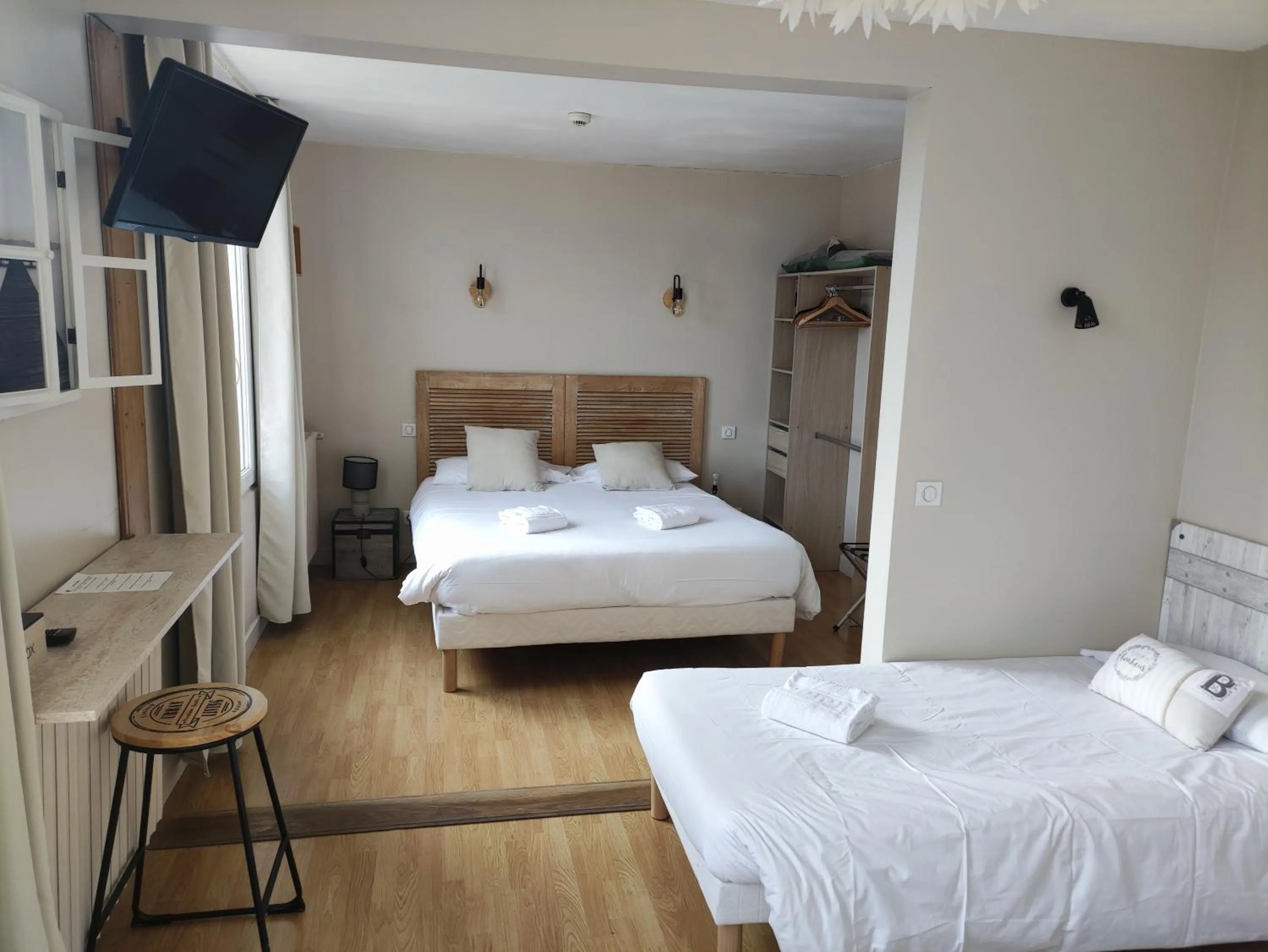 Bed in Hôtel Le P'tit Monde