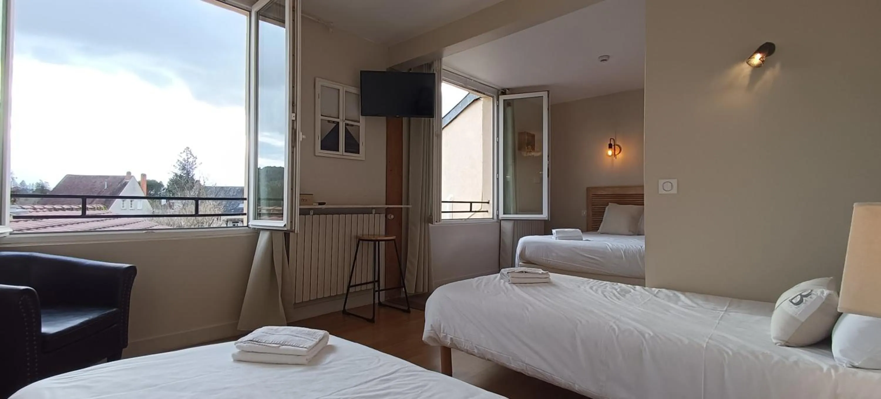 Bed in Hôtel Le P'tit Monde