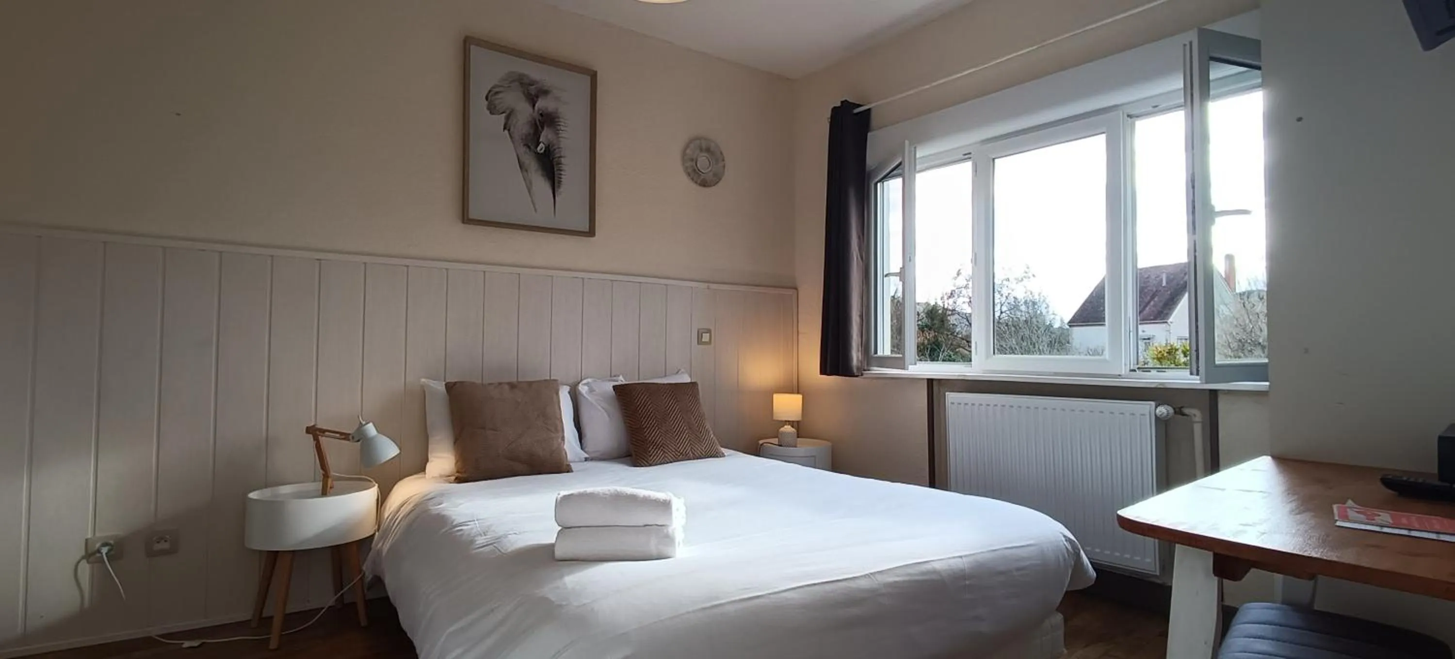 Bed in Hôtel Le P'tit Monde