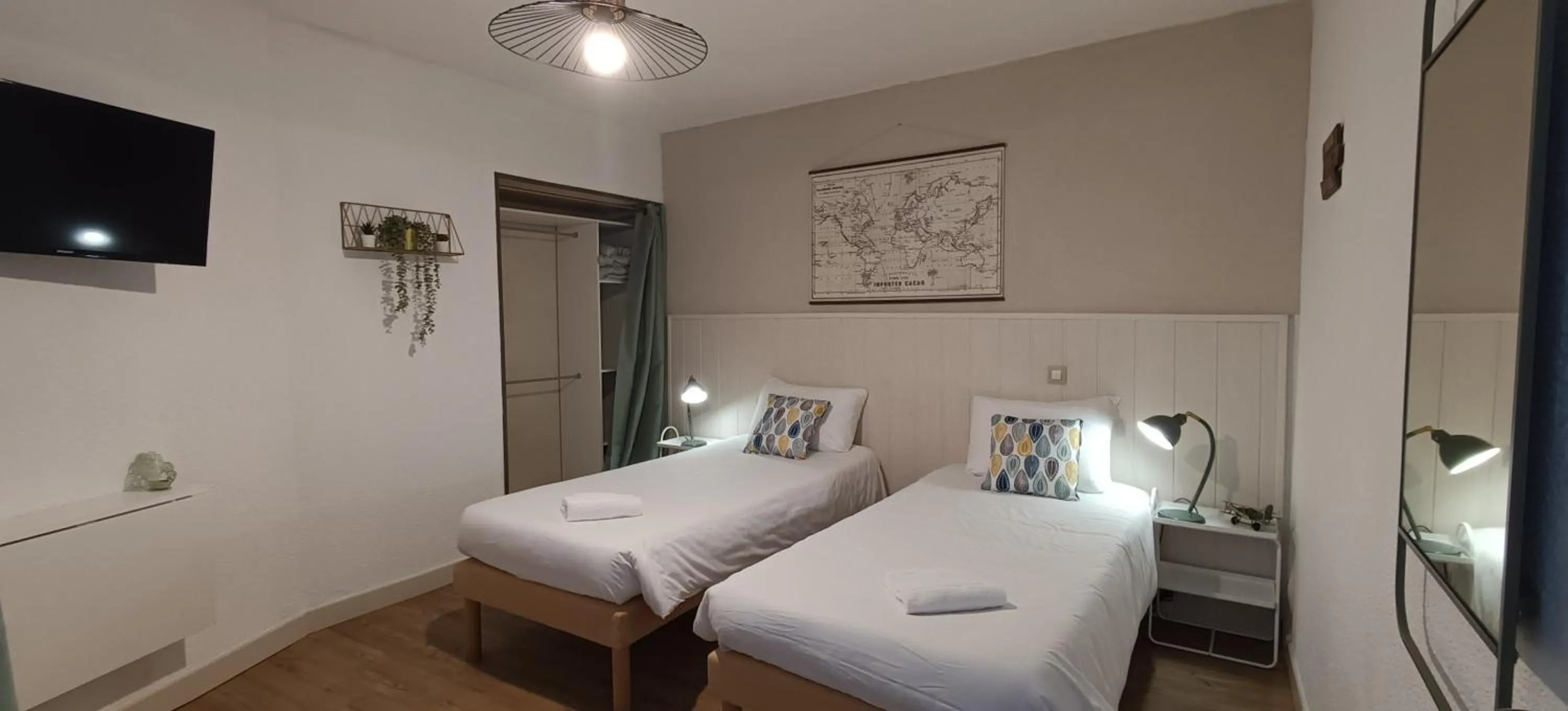 Bed in Hôtel Le P'tit Monde