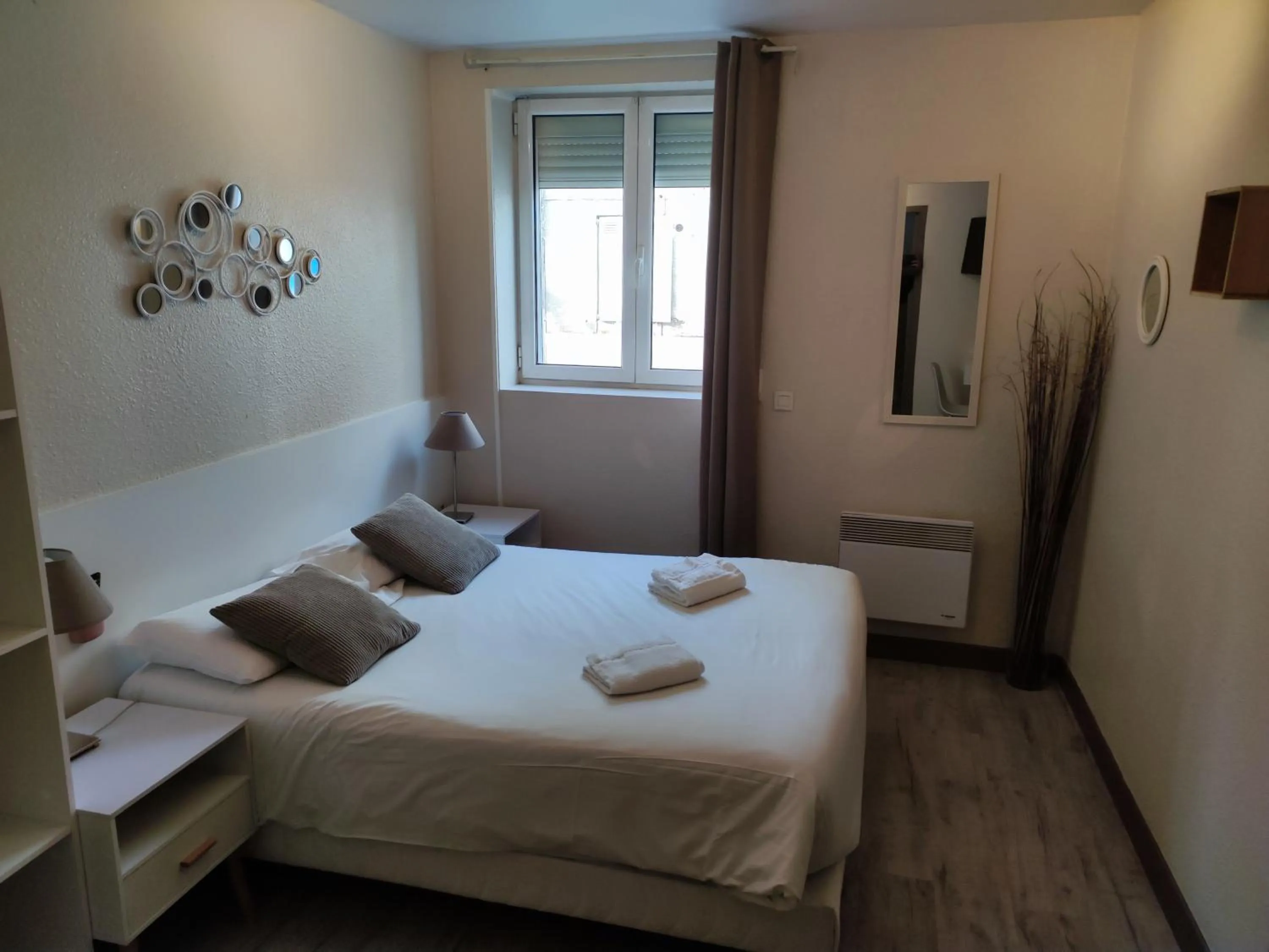 Bed in Hôtel Le P'tit Monde