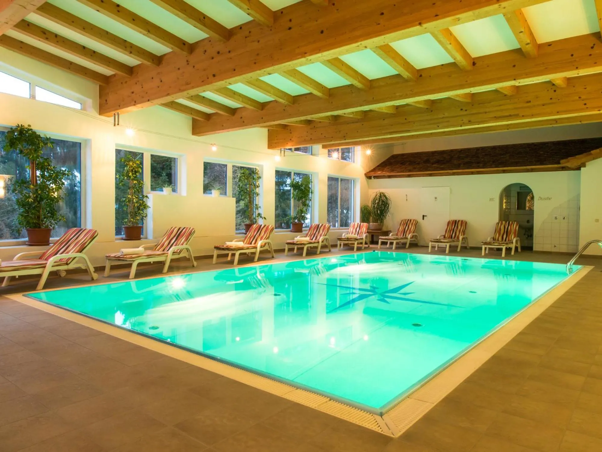 Swimming pool in Hotel Karl Schranz