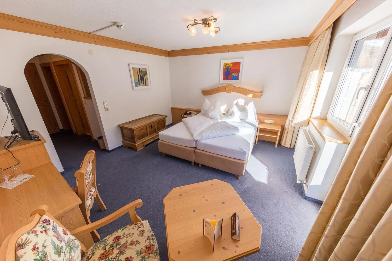 Bed in Hotel Karl Schranz